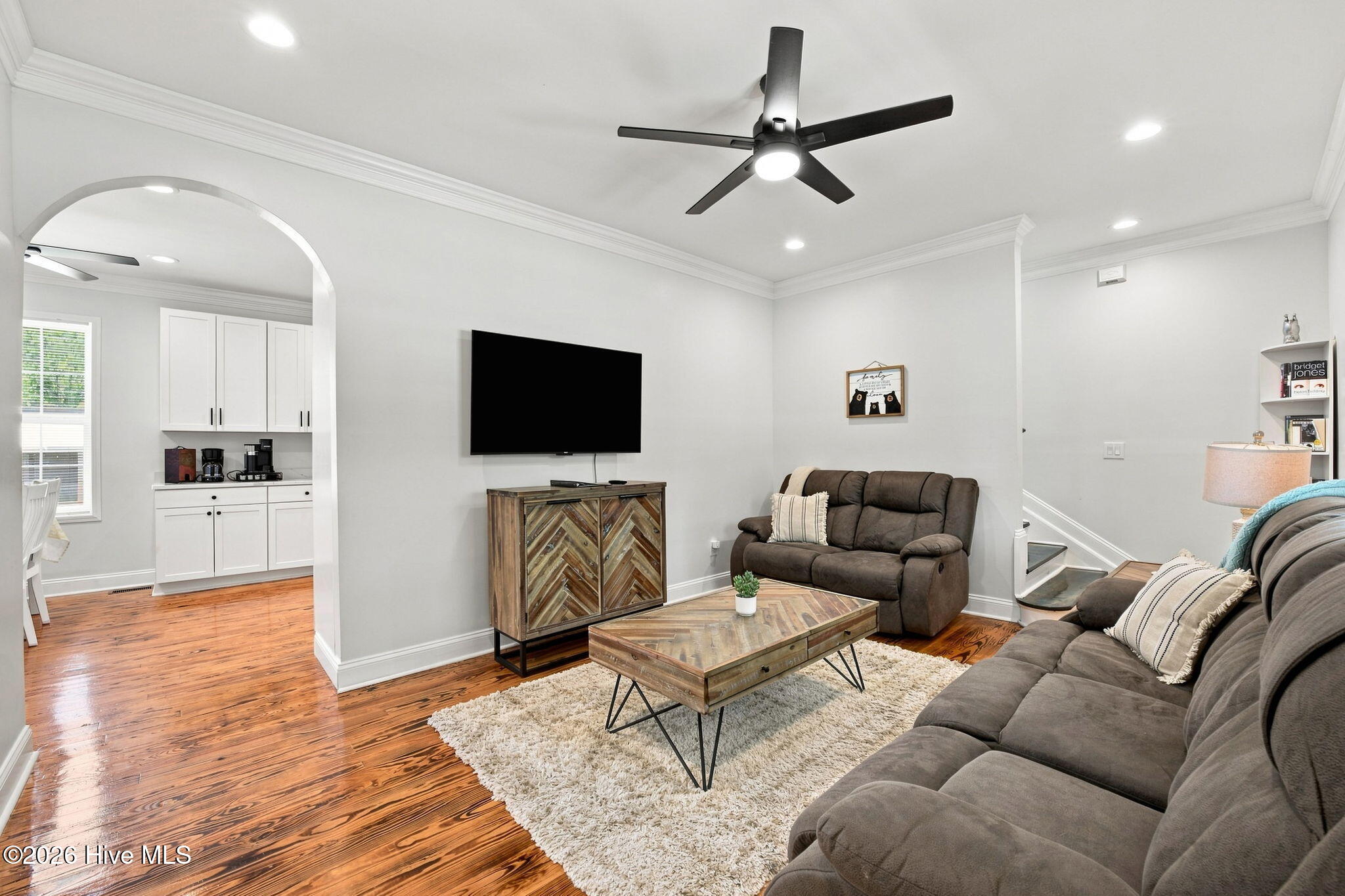 1422 Park Avenue Property Photo 9