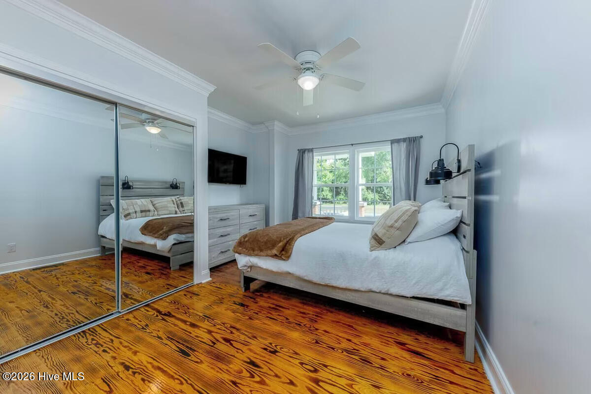 1422 Park Avenue Property Photo 34