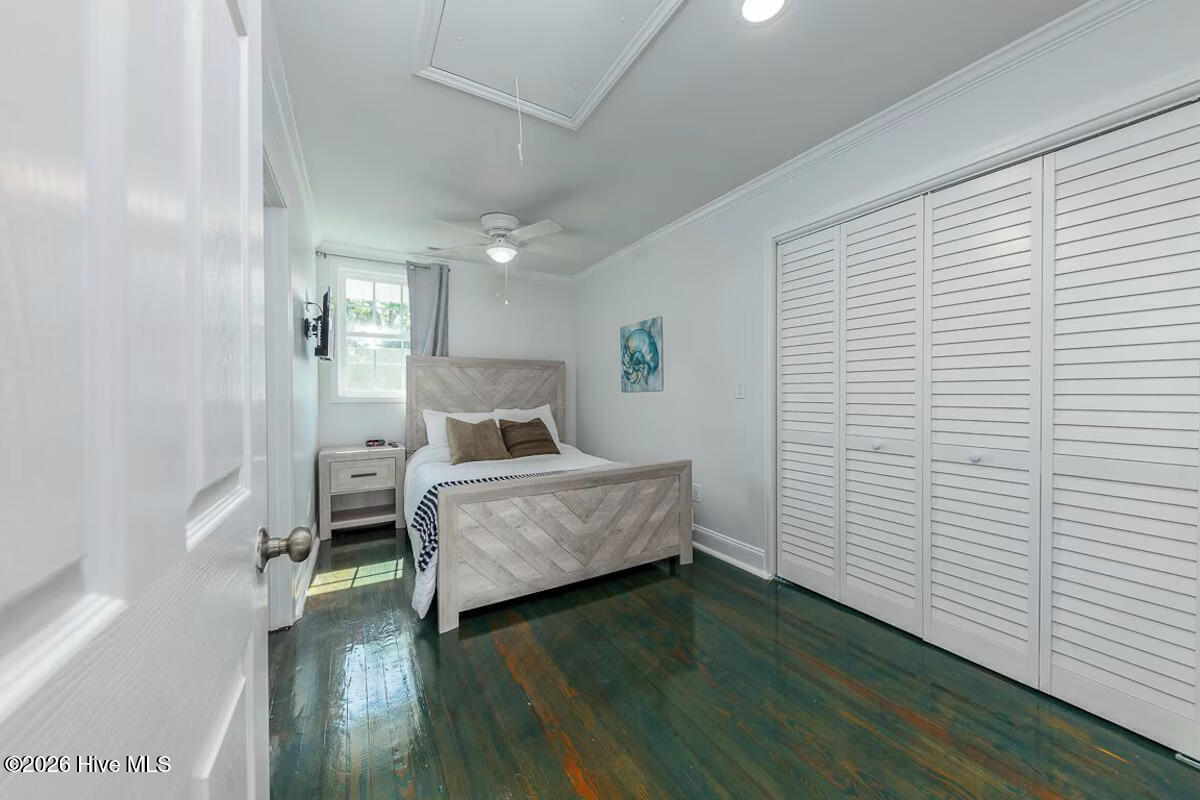 1422 Park Avenue Property Photo 37