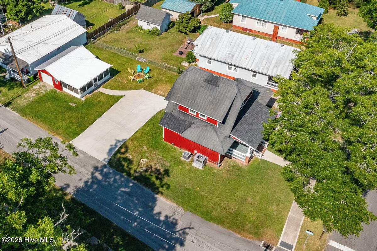 1422 Park Avenue Property Photo 38
