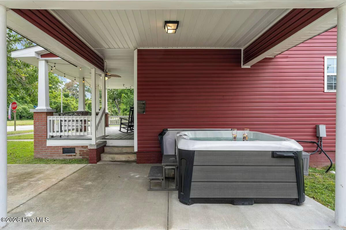1422 Park Avenue Property Photo 45