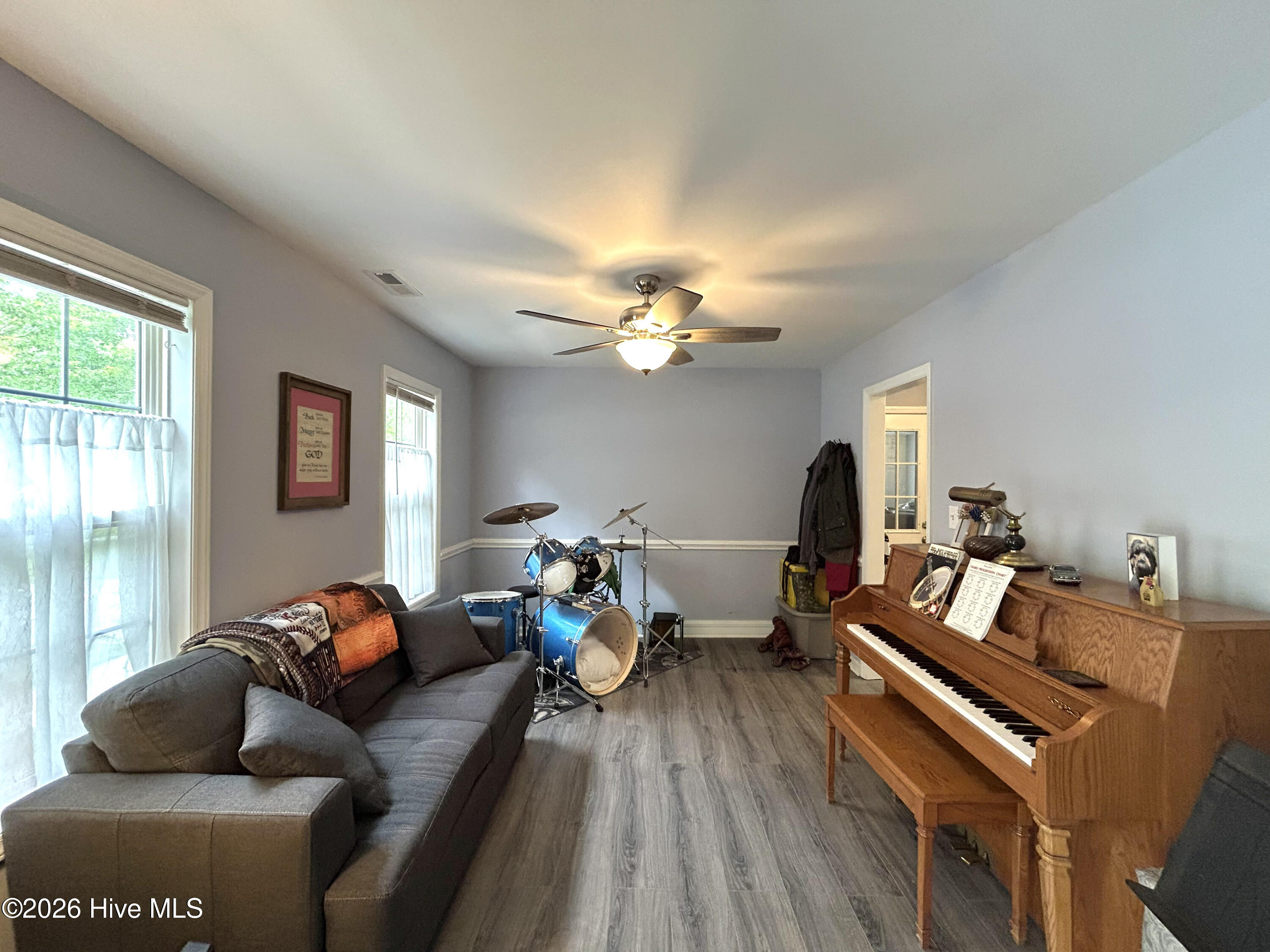 124 Empire Boulevard Property Photo 14