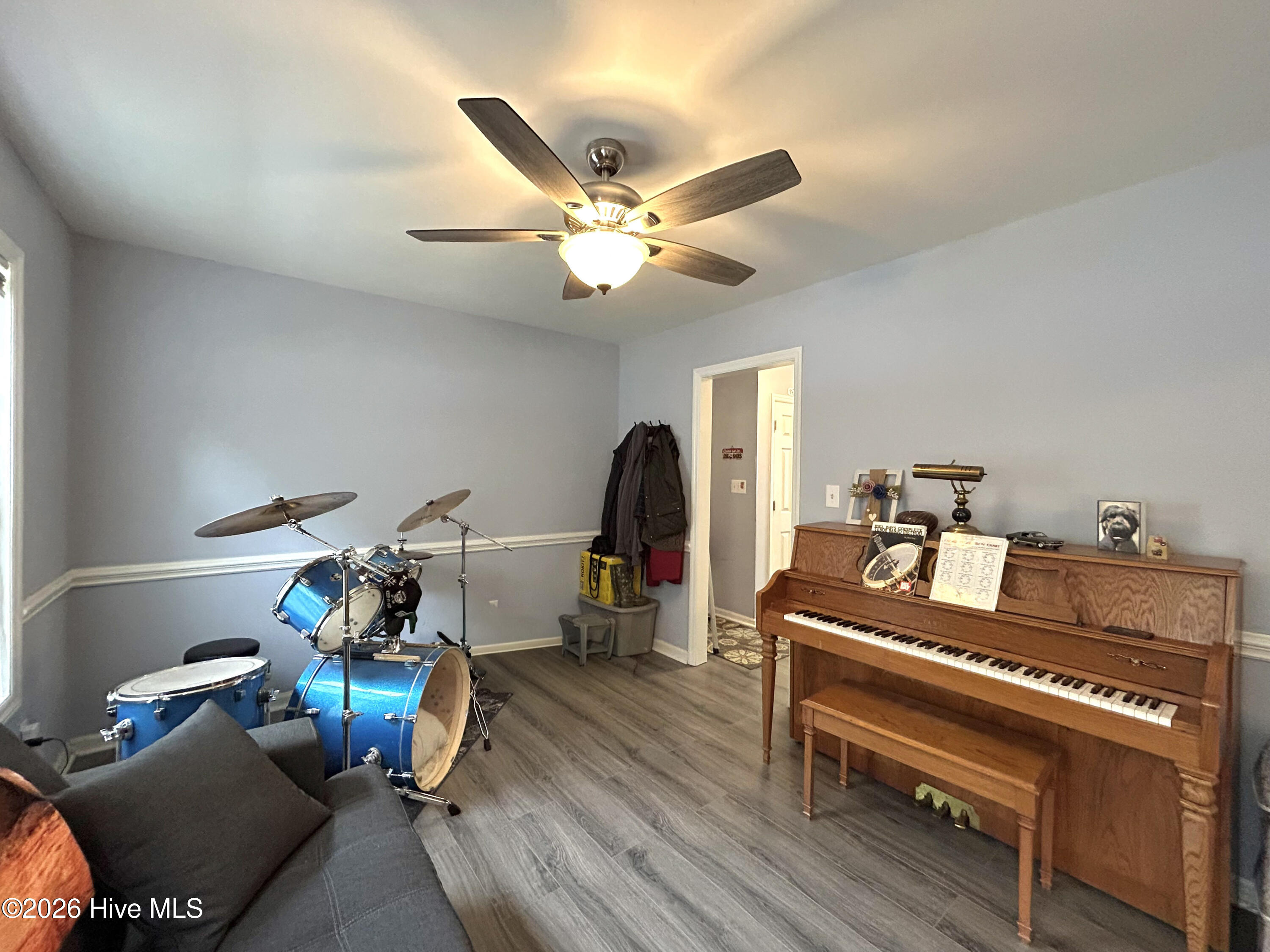 124 Empire Boulevard Property Photo 15