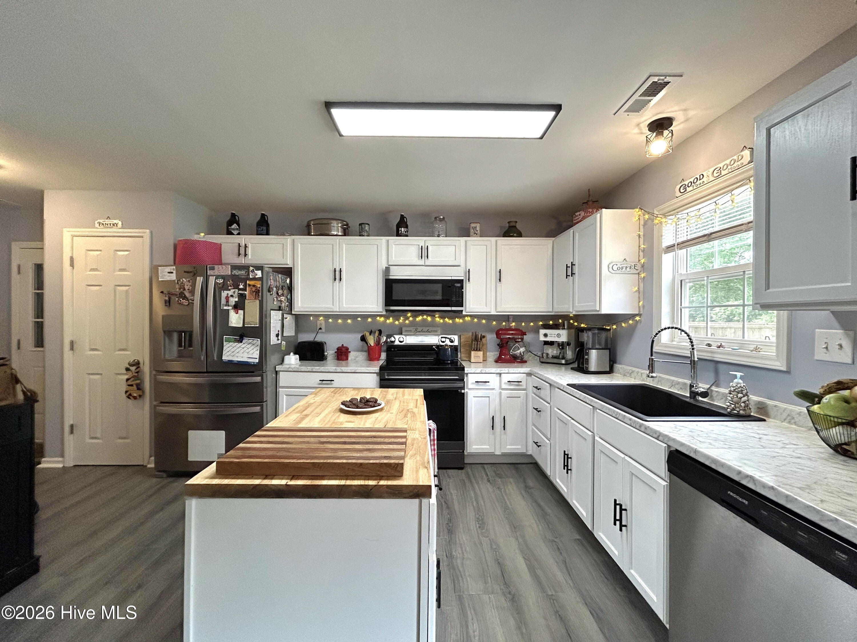 124 Empire Boulevard Property Photo 28