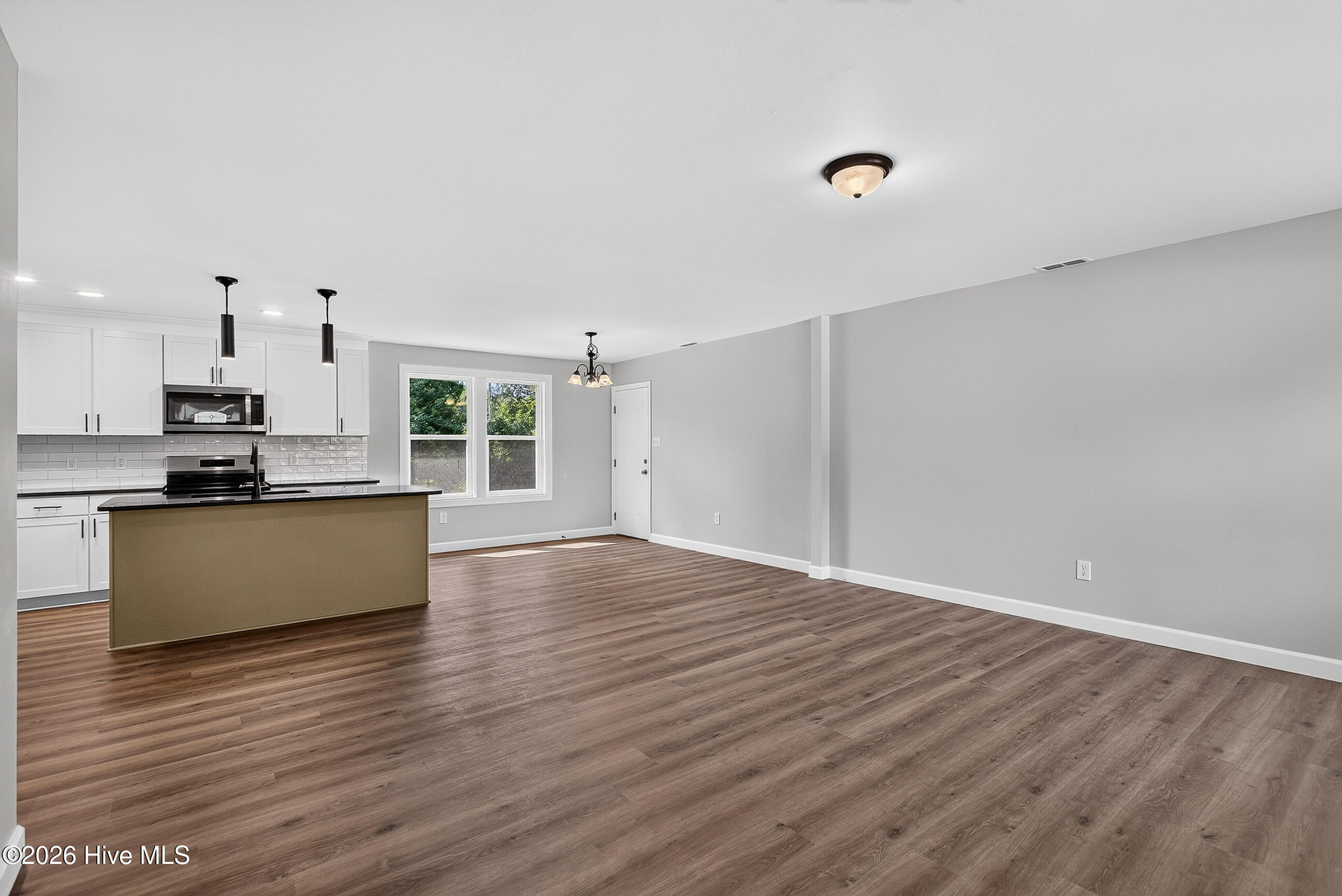 13 Bosco Drive Property Photo 4