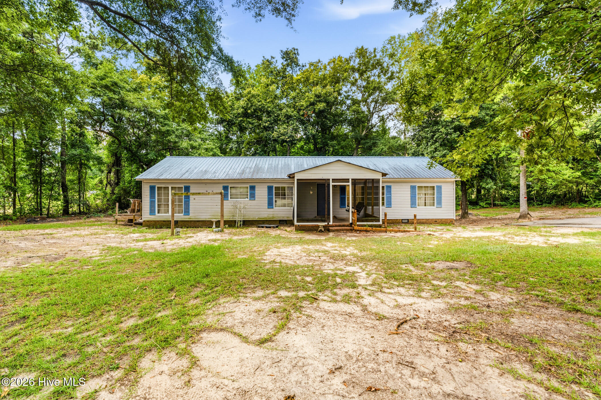 352 Northside Drive Property Photo 2