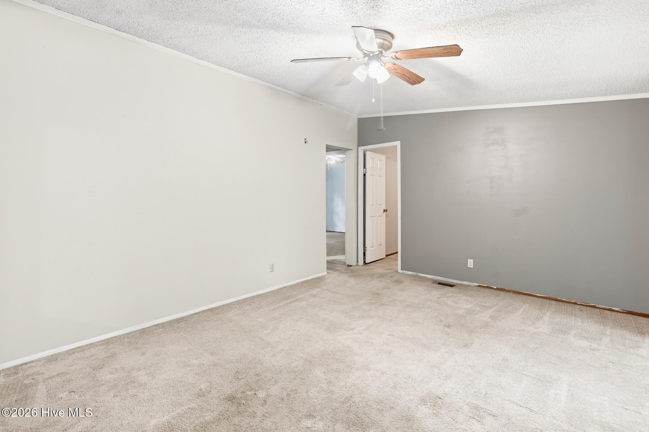352 Northside Drive Property Photo 10