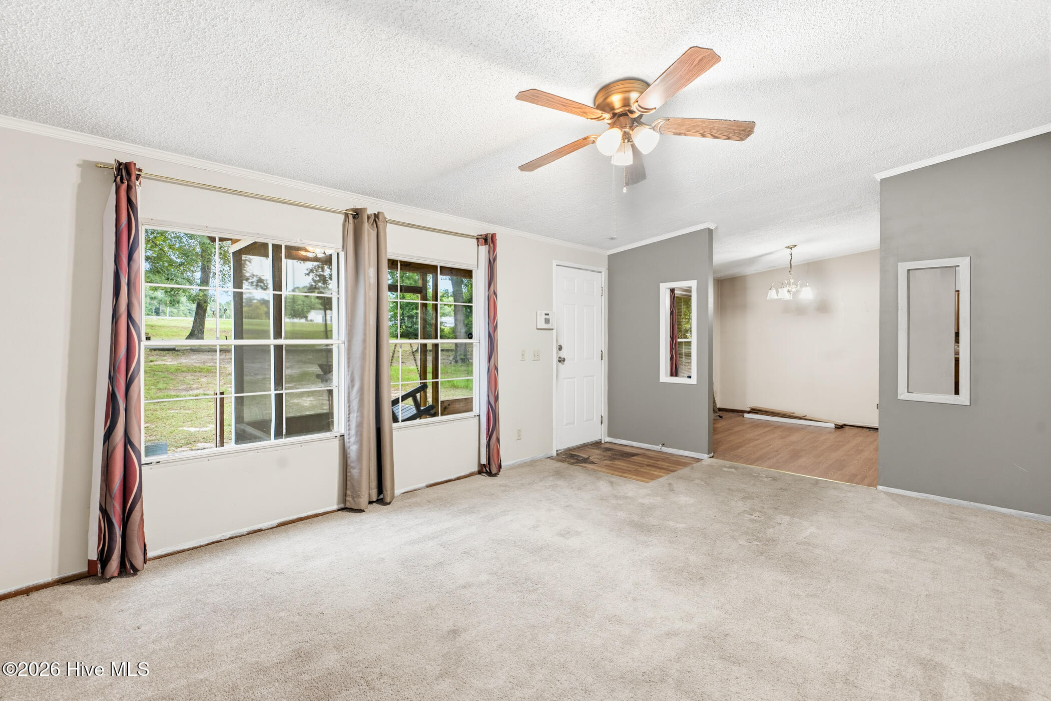 352 Northside Drive Property Photo 12