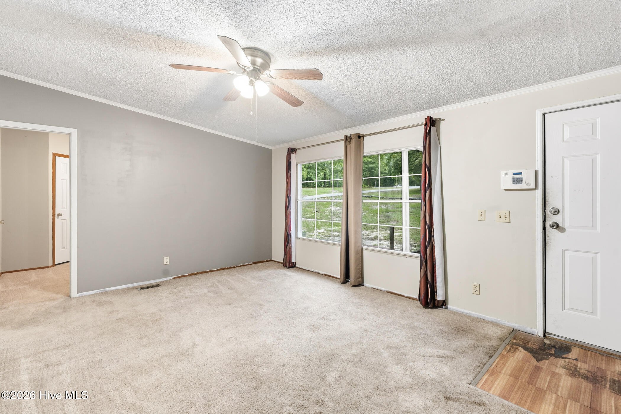 352 Northside Drive Property Photo 13