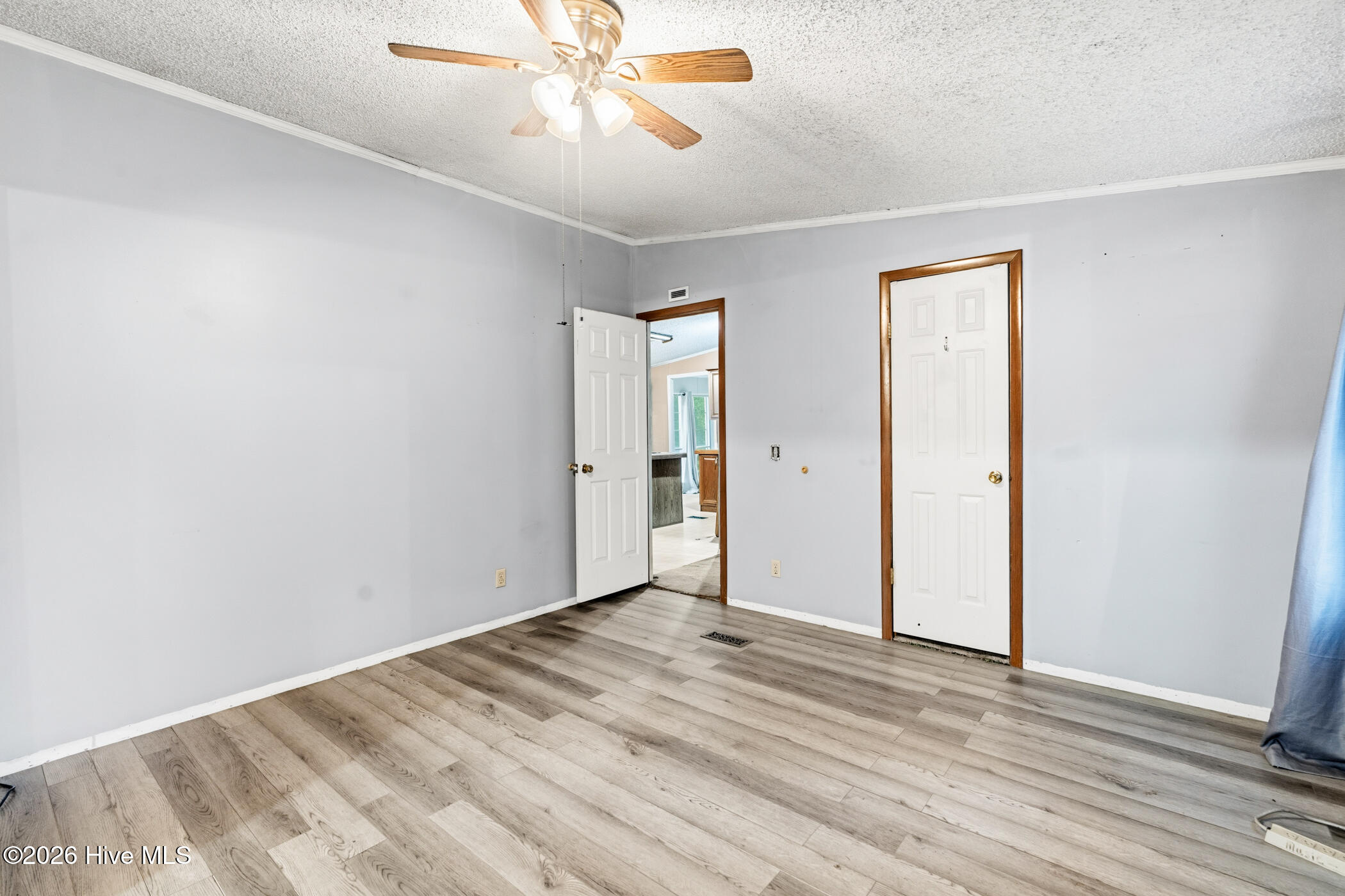 352 Northside Drive Property Photo 23