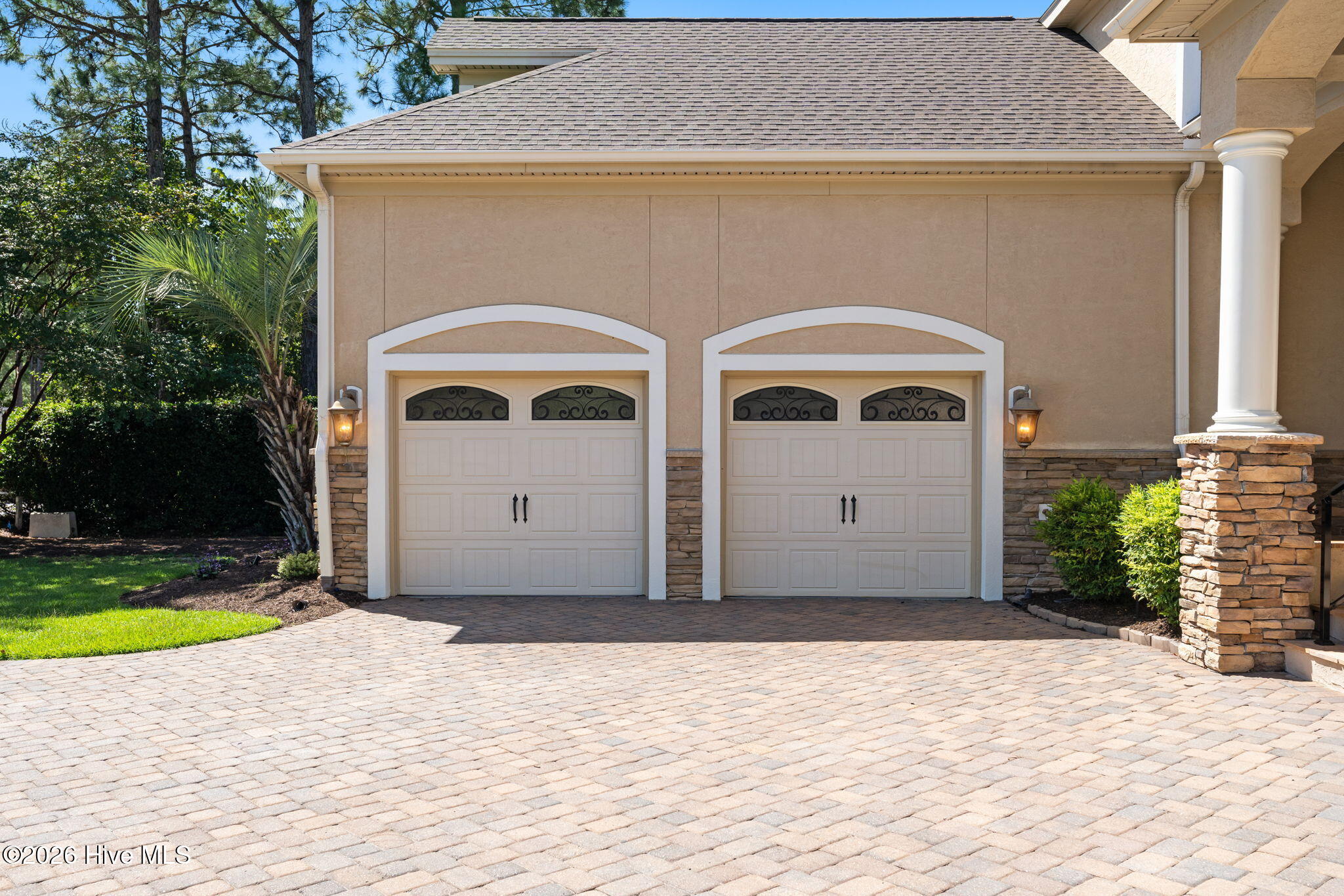 3858 Ridge Crest Drive Property Photo 6