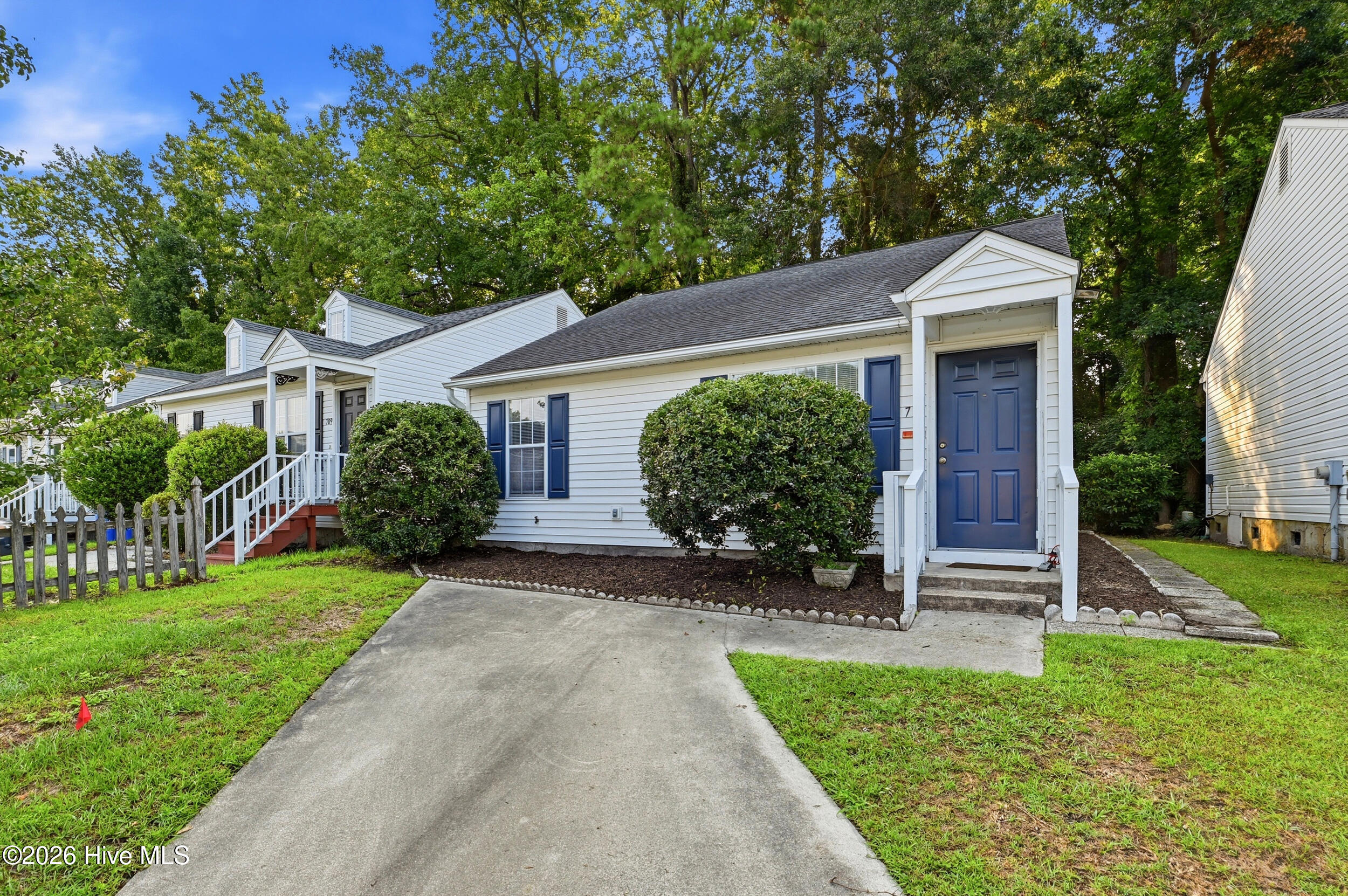 711 Varsity Drive Property Photo 1