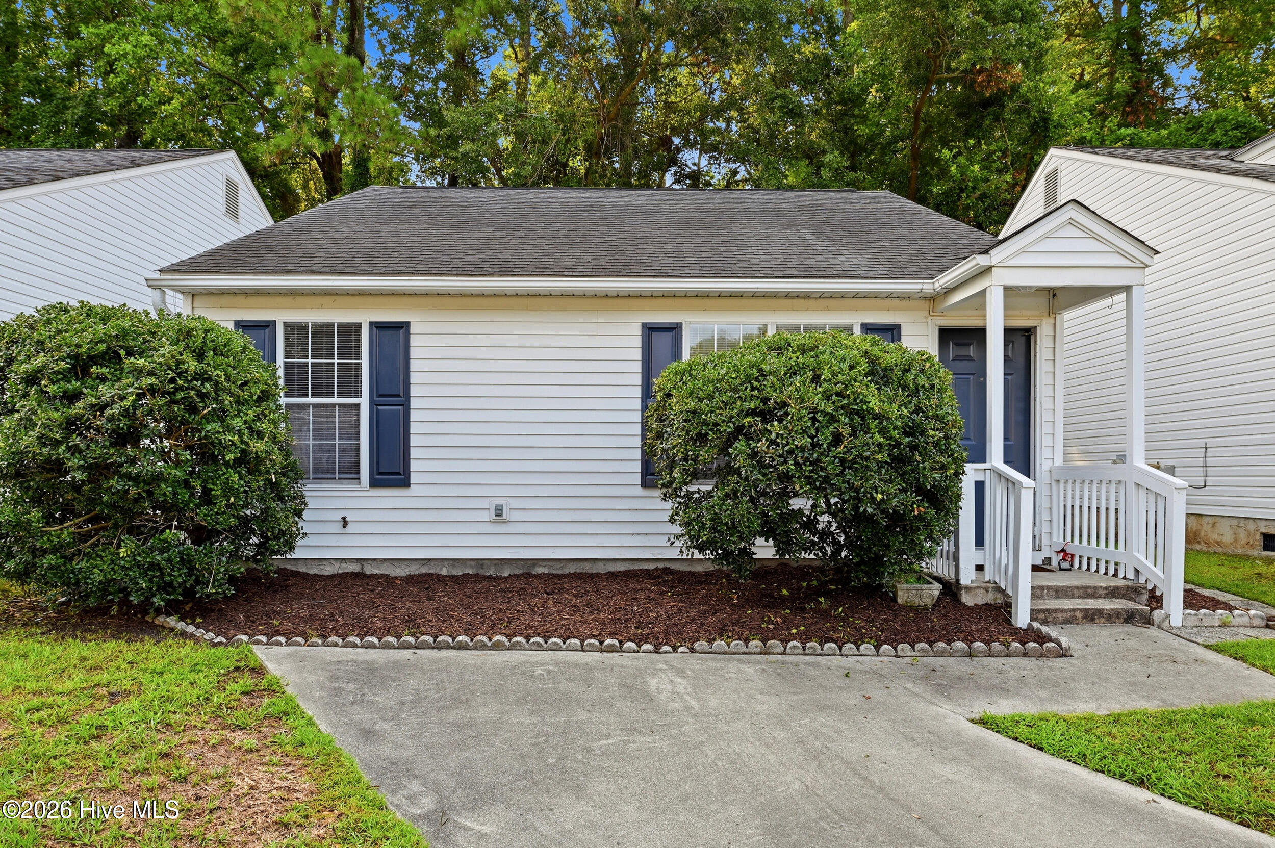 711 Varsity Drive Property Photo 2