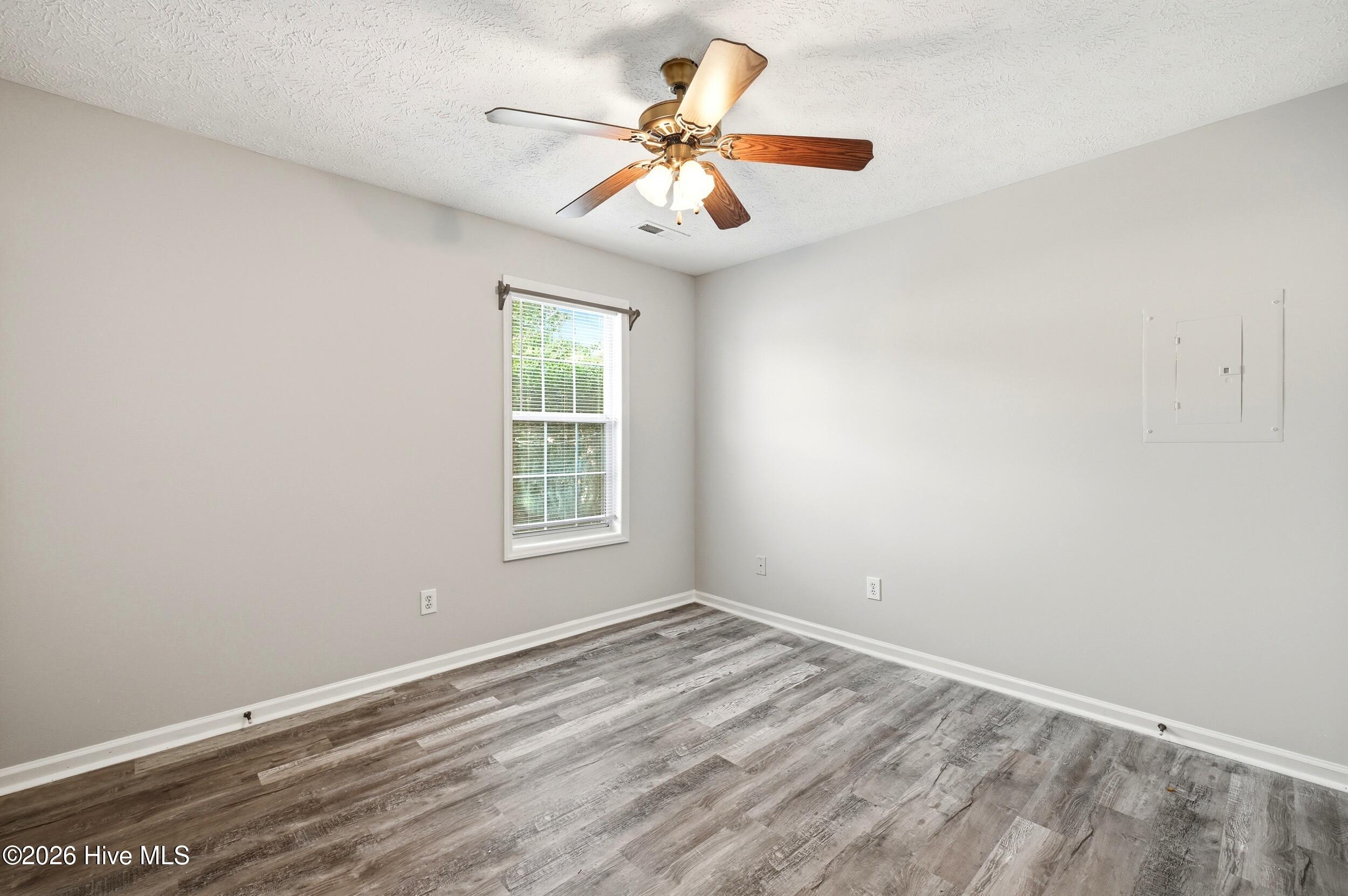 711 Varsity Drive Property Photo 14
