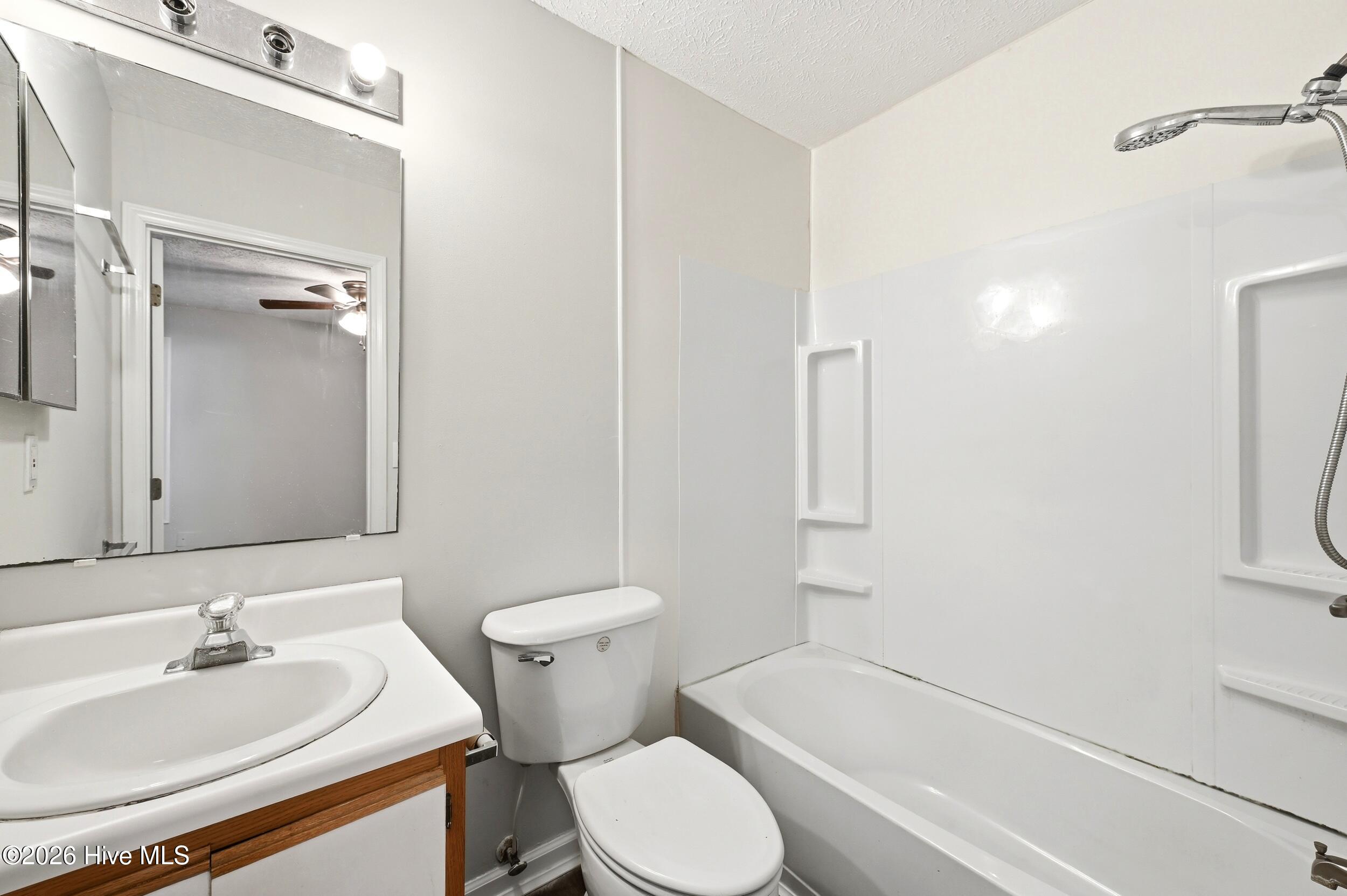 711 Varsity Drive Property Photo 22