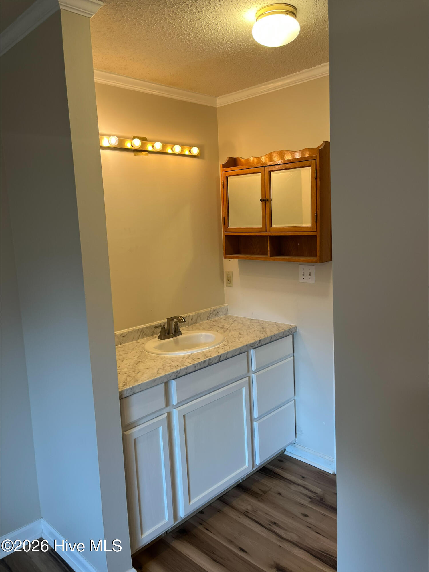 46 Upton Drive Property Photo 5