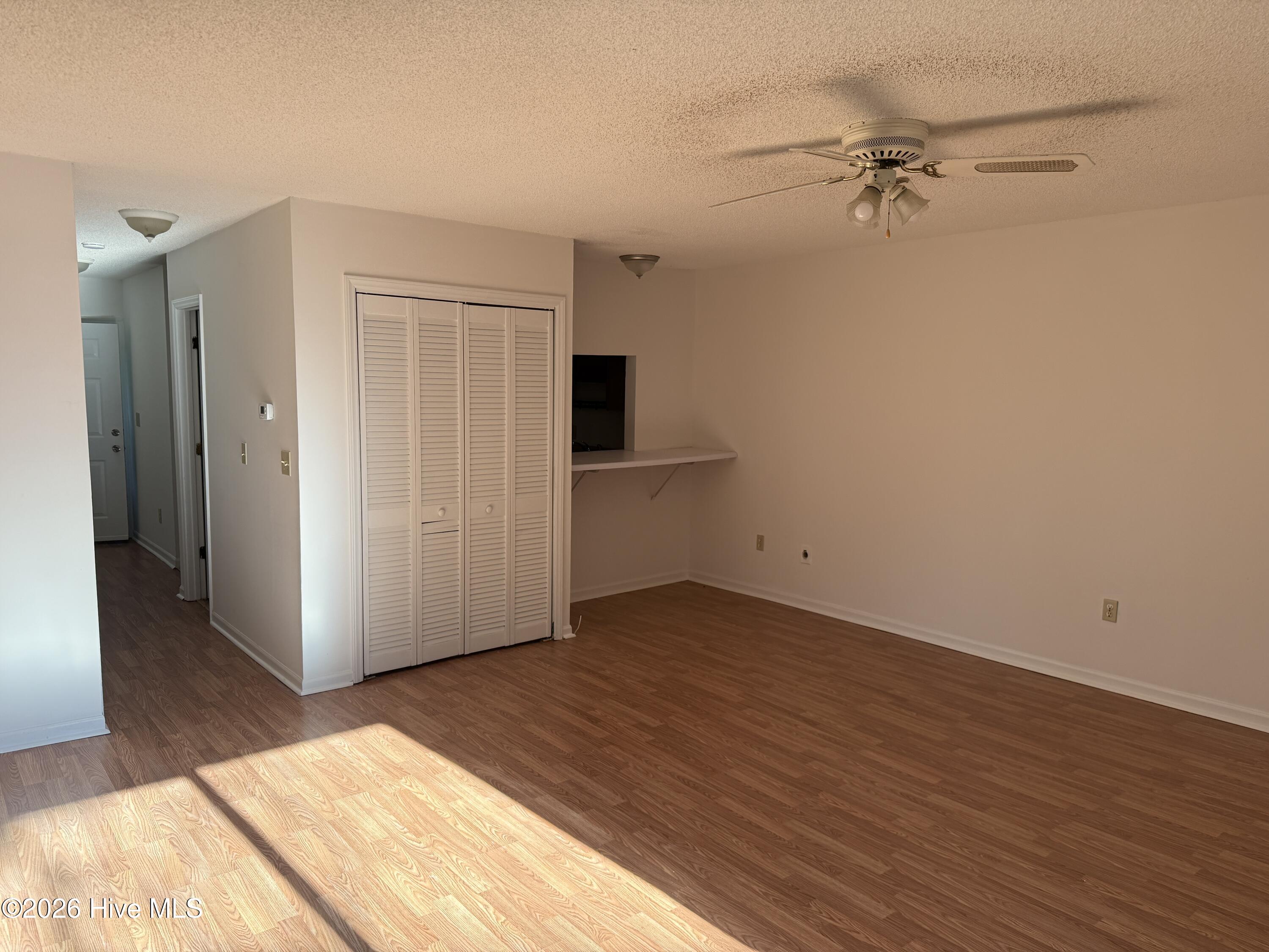 300 Lee Drive B Property Photo 3