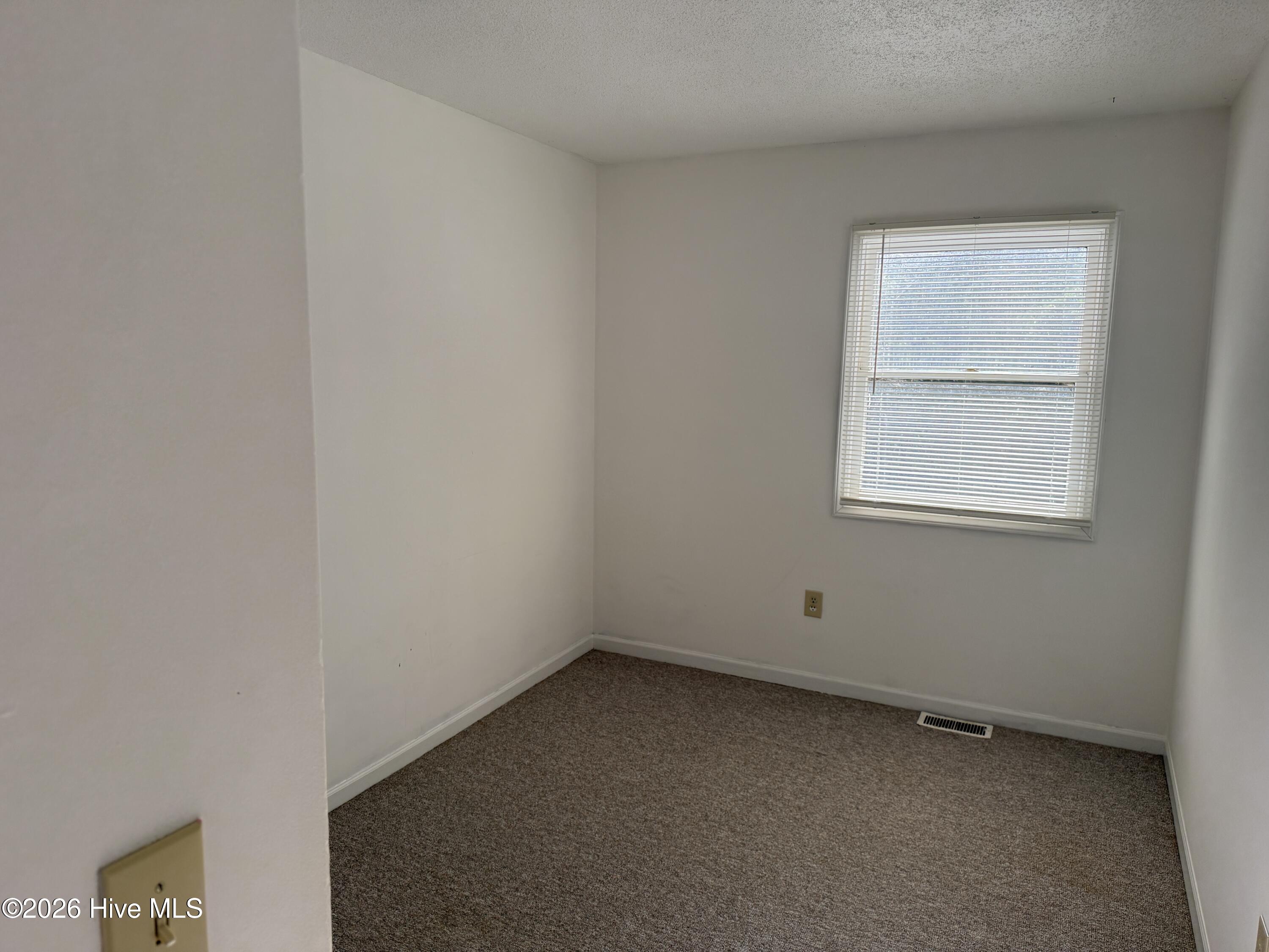 300 Lee Drive B Property Photo 12
