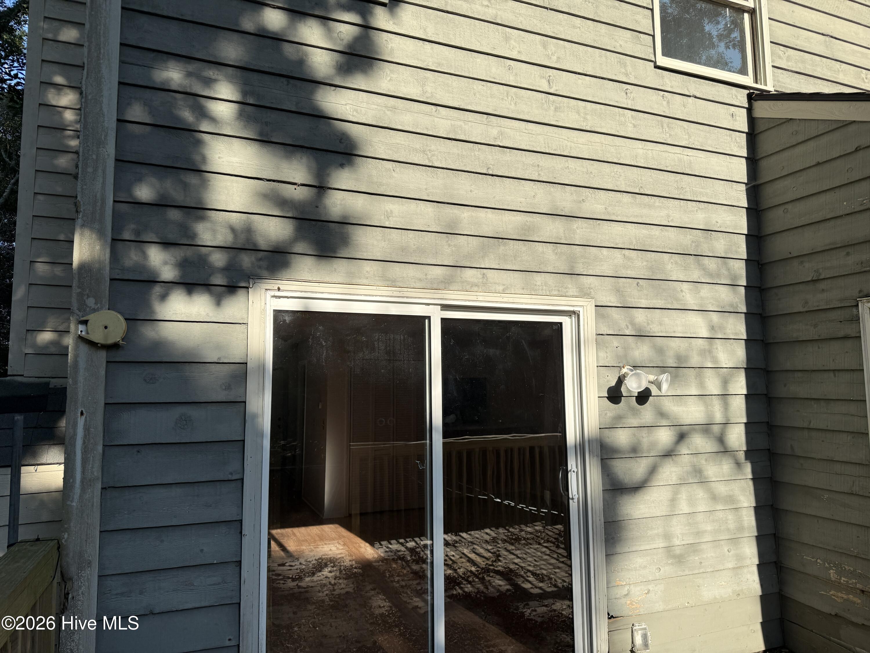 300 Lee Drive B Property Photo 16
