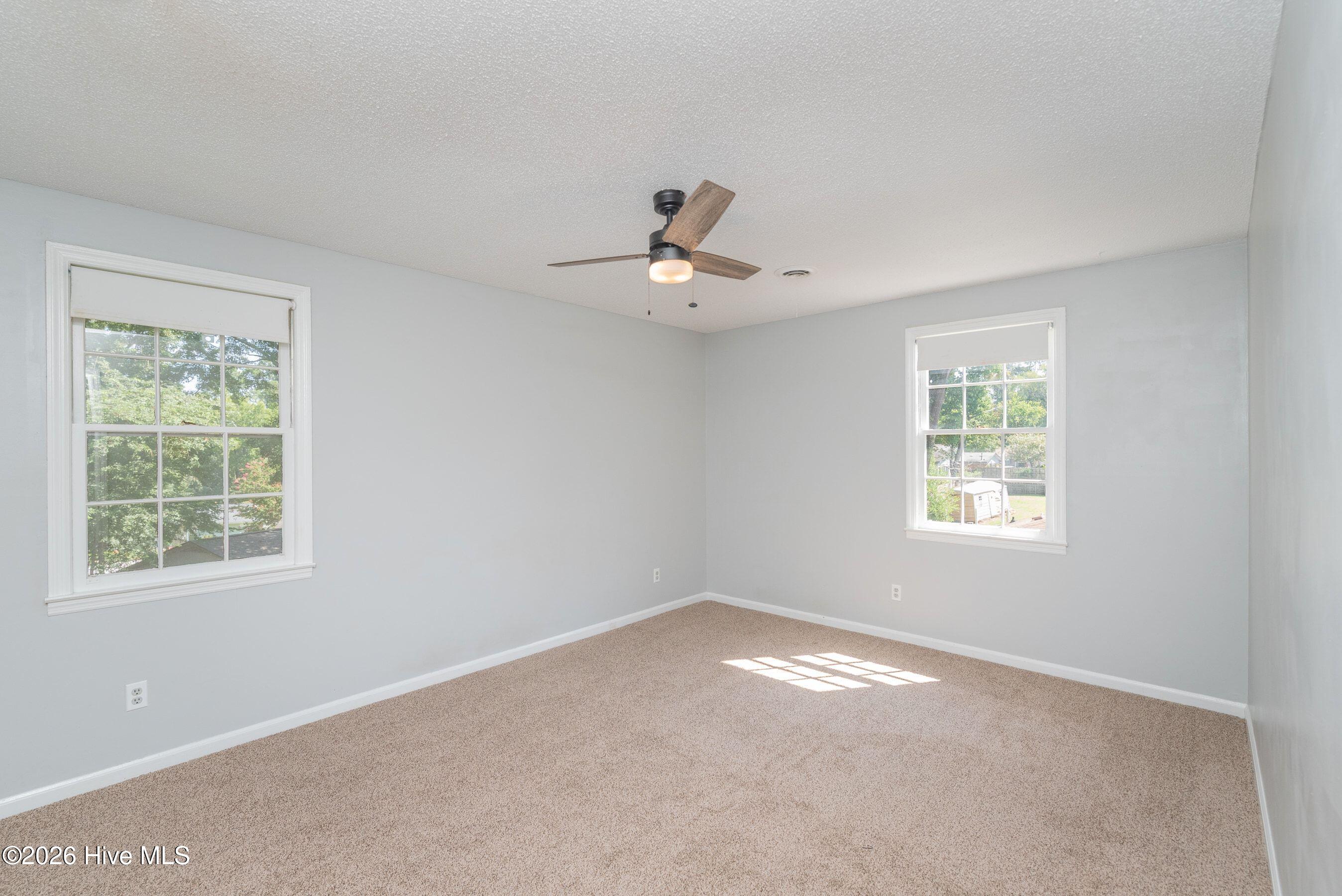 4327 Sun Valley Place Property Photo 28
