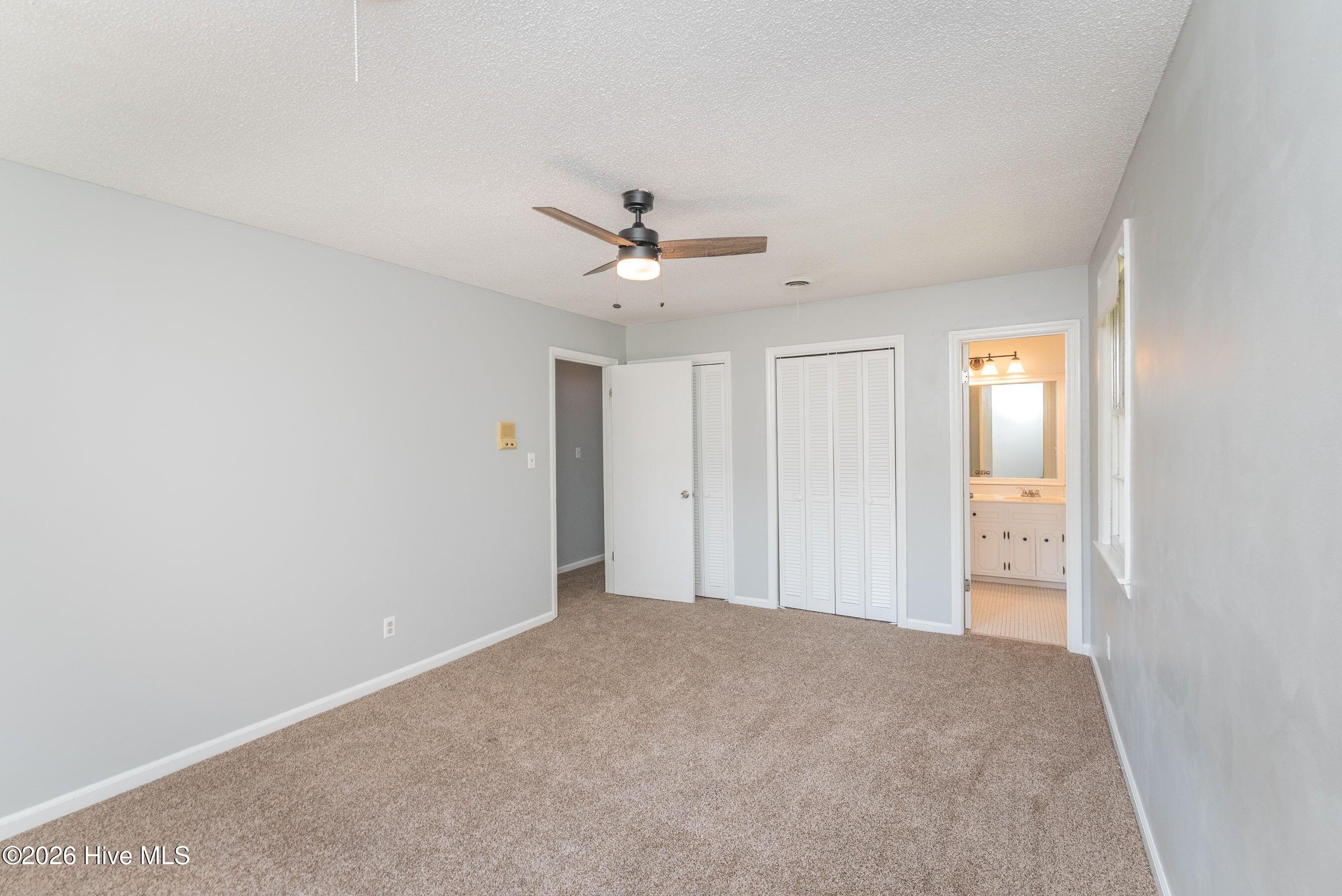 4327 Sun Valley Place Property Photo 29