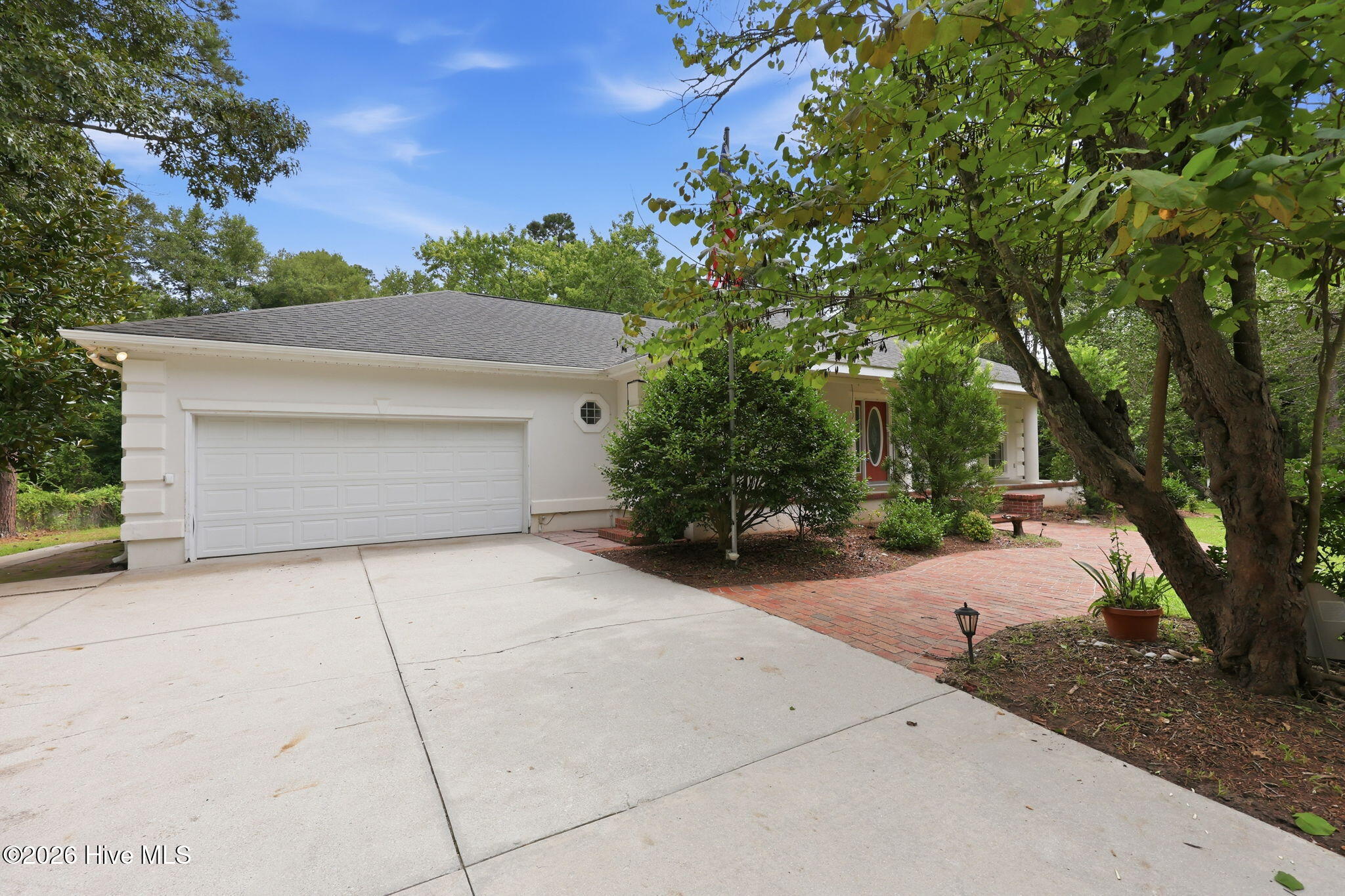 134 Longwood Drive Property Photo 3