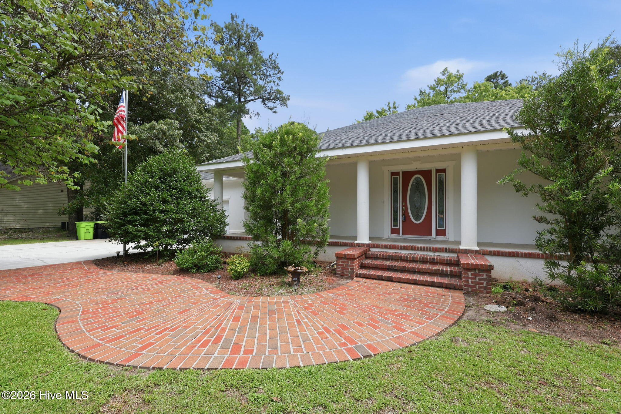 134 Longwood Drive Property Photo 4