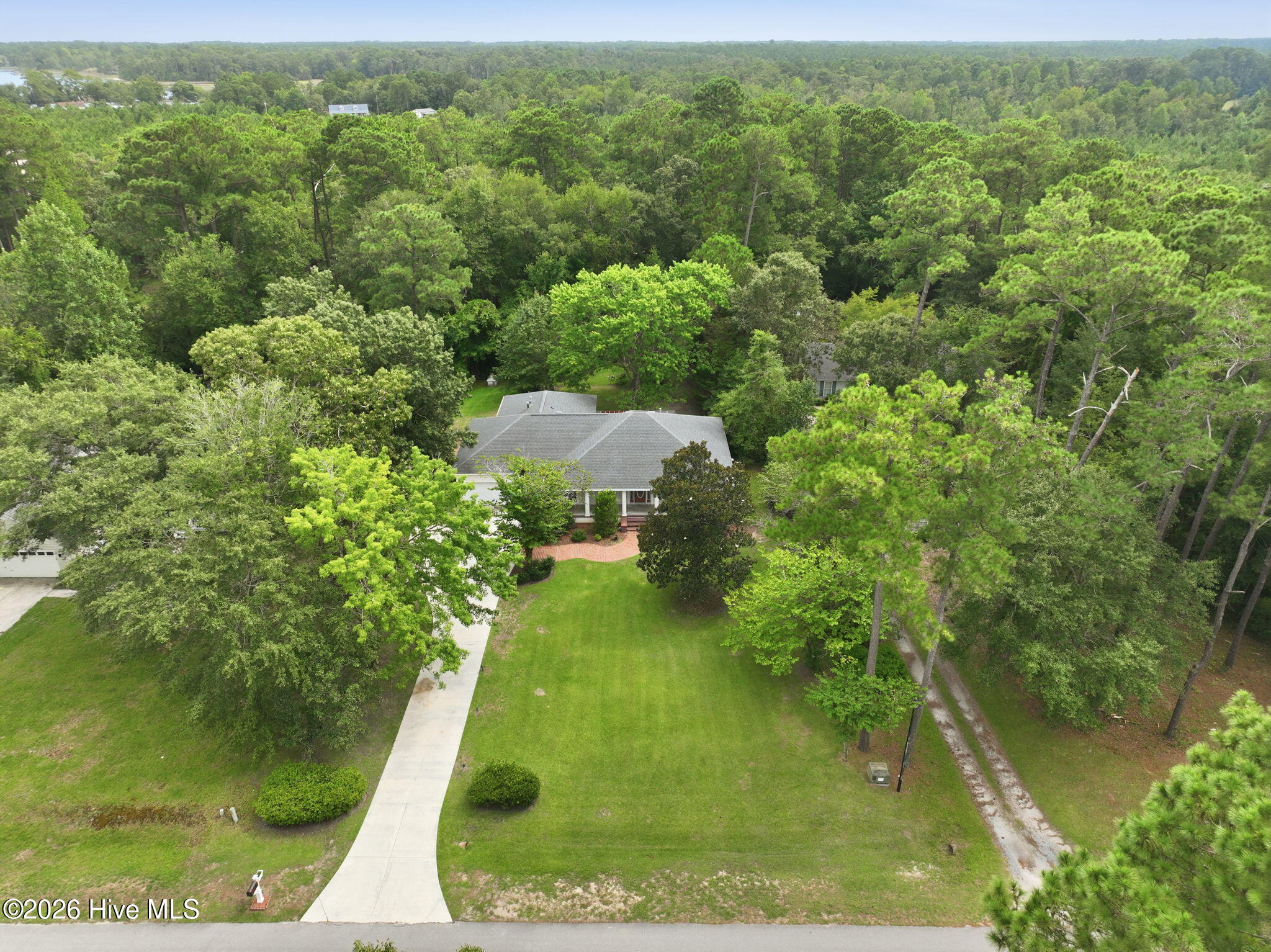 134 Longwood Drive Property Photo 16