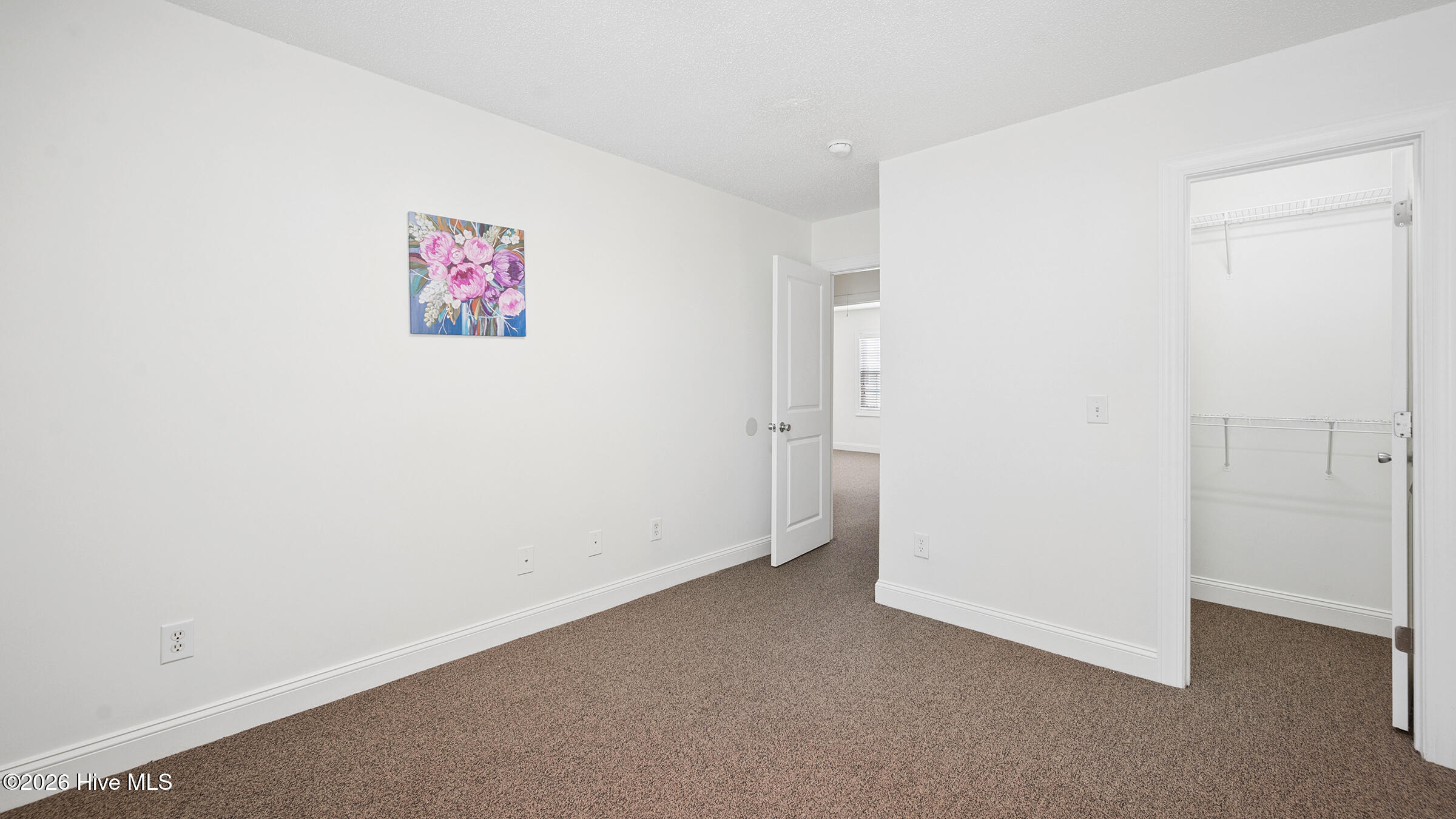 112 Chandler Drive E Property Photo 13