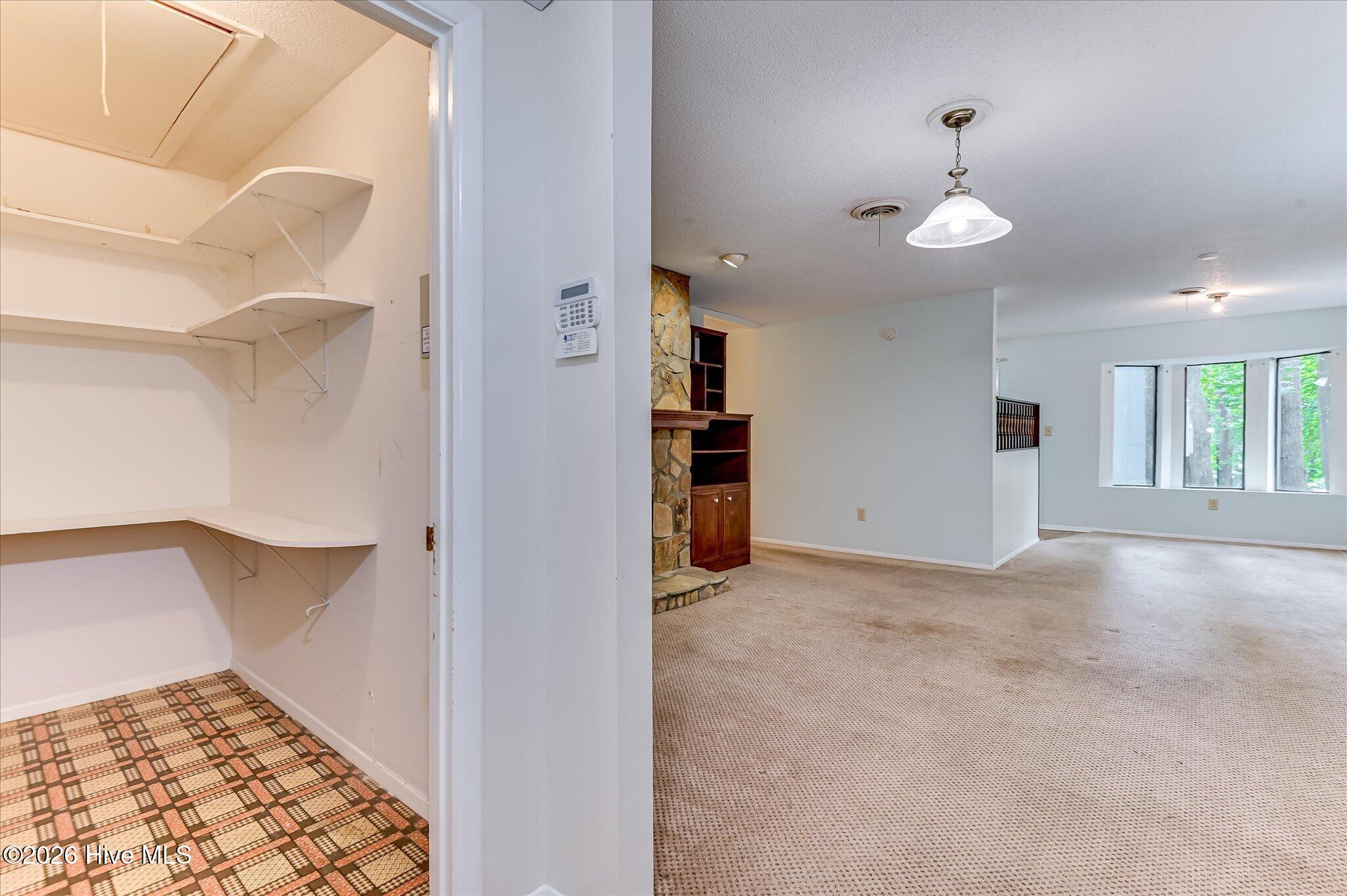 846 Wimbledon Drive Property Photo 12