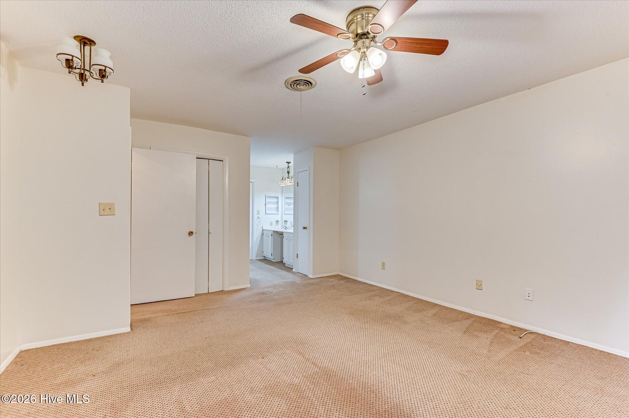 846 Wimbledon Drive Property Photo 24