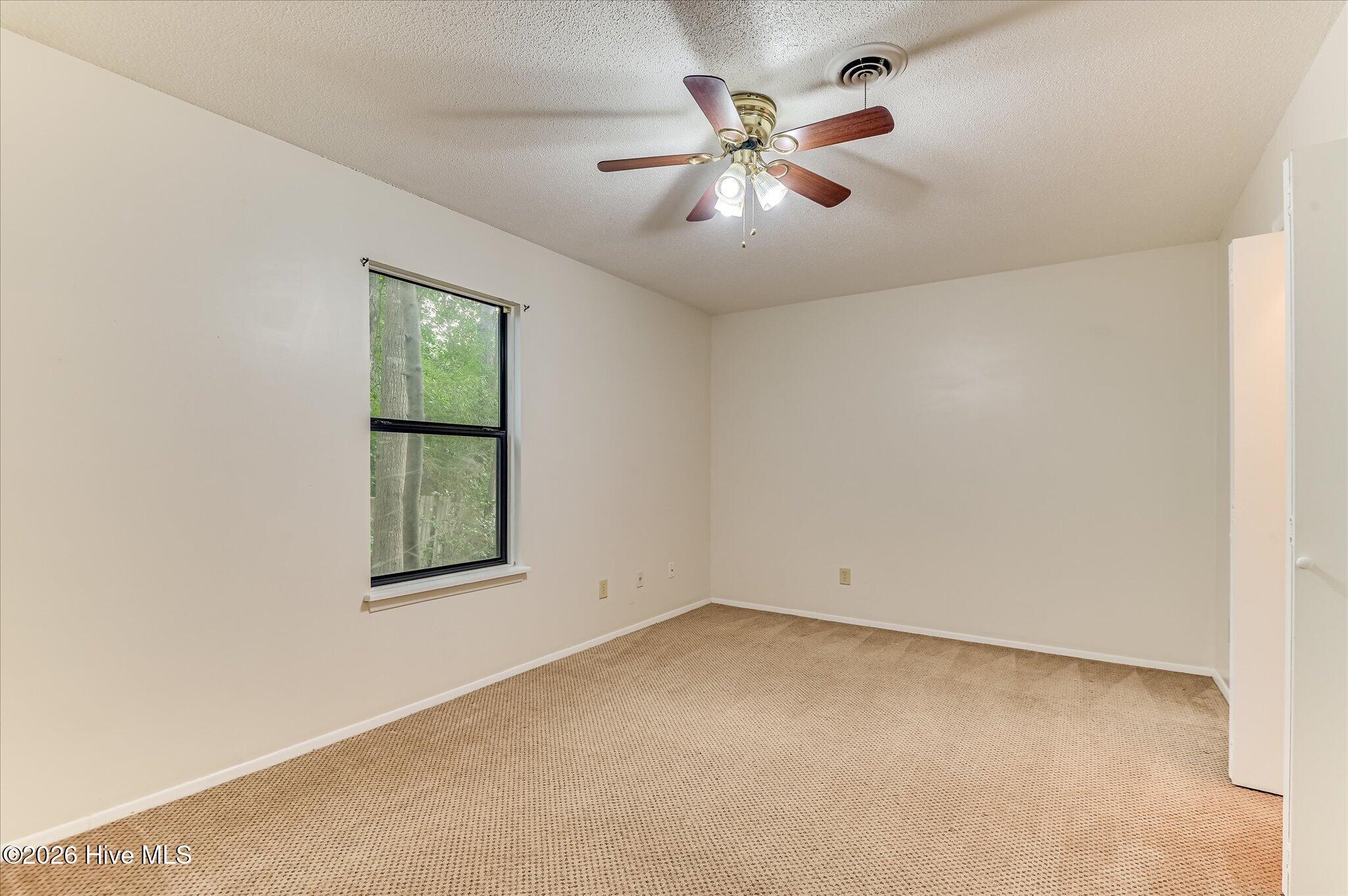 846 Wimbledon Drive Property Photo 32