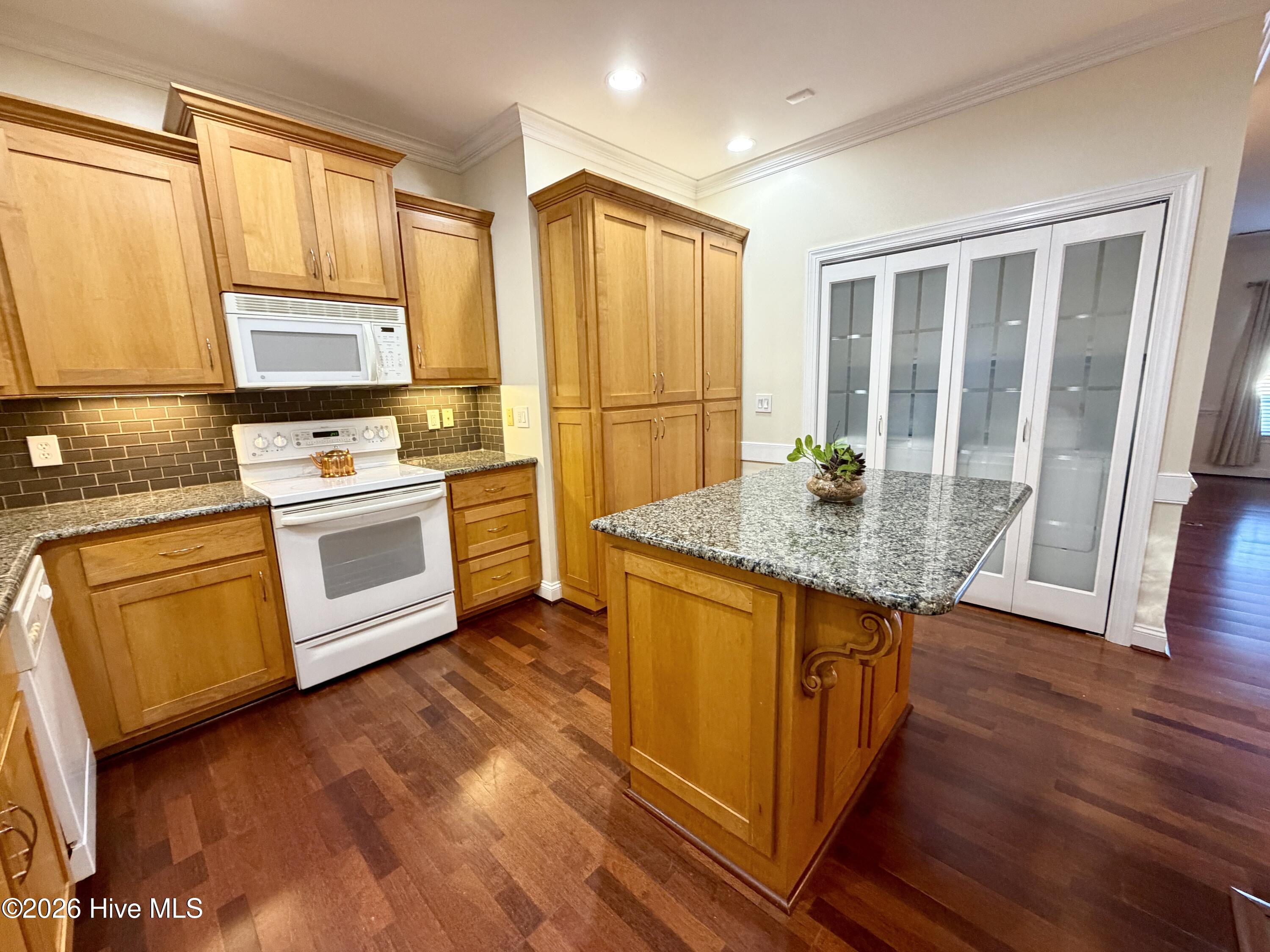157 Irene Court Property Photo 9
