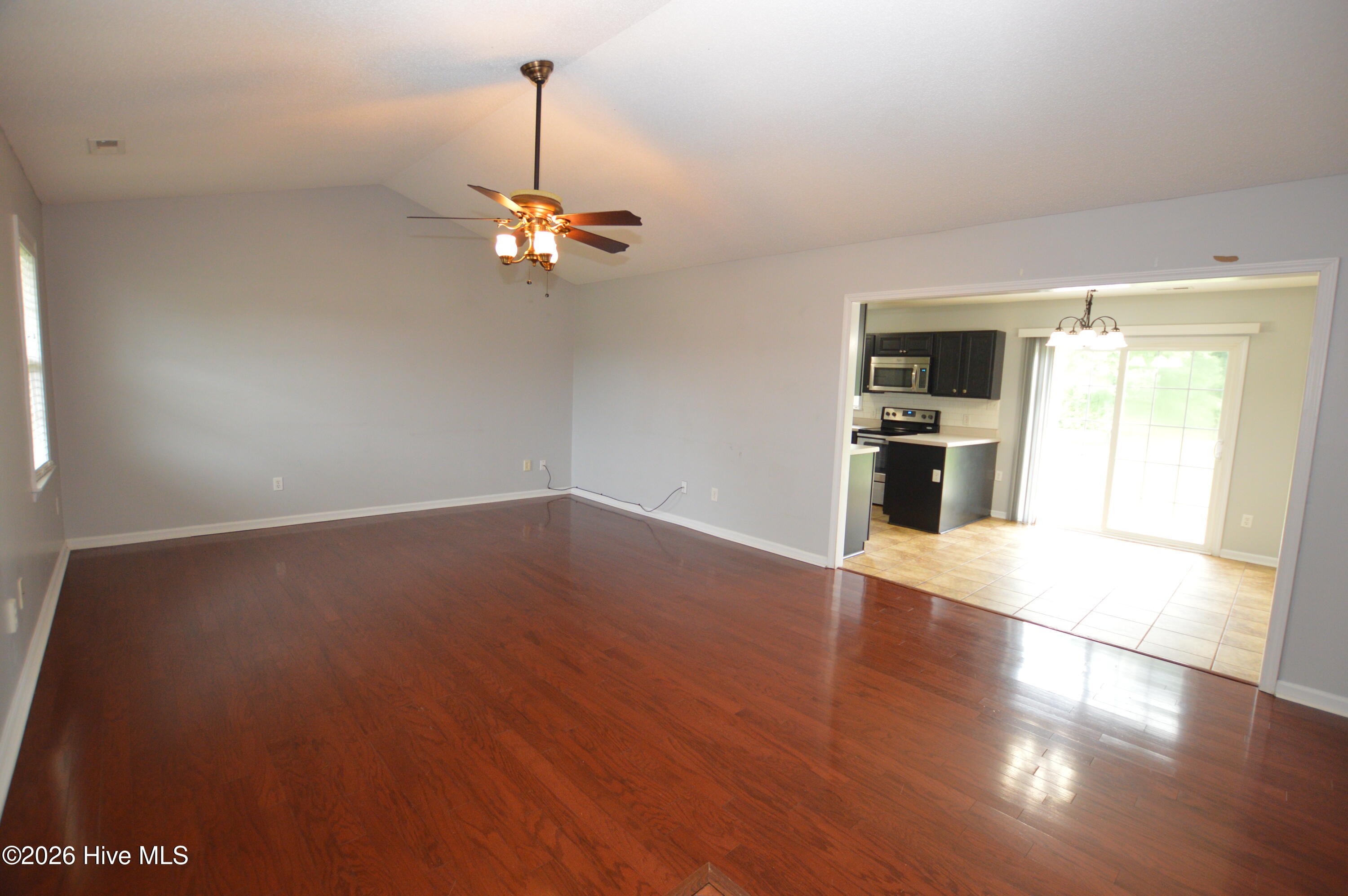 107 Esquire Drive Property Photo 2