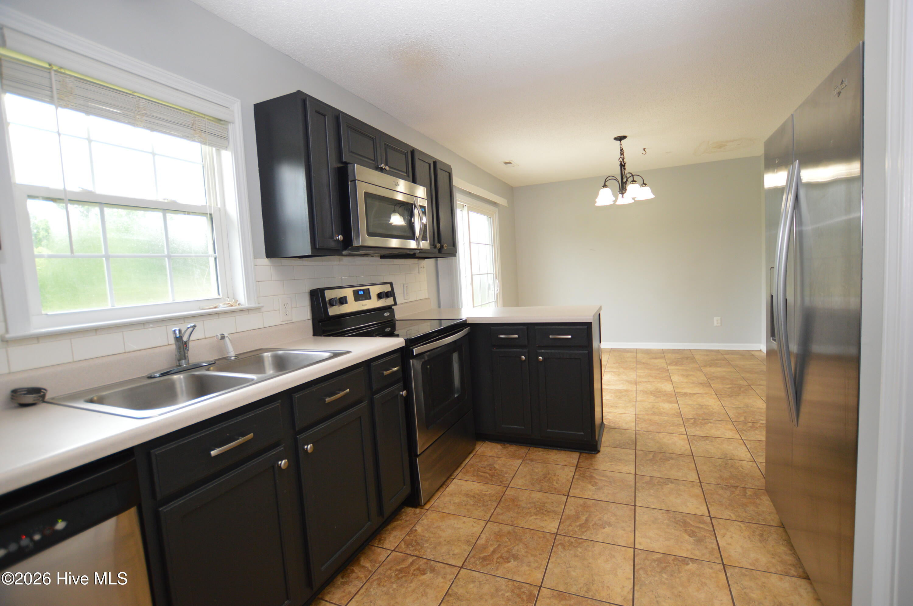 107 Esquire Drive Property Photo 7