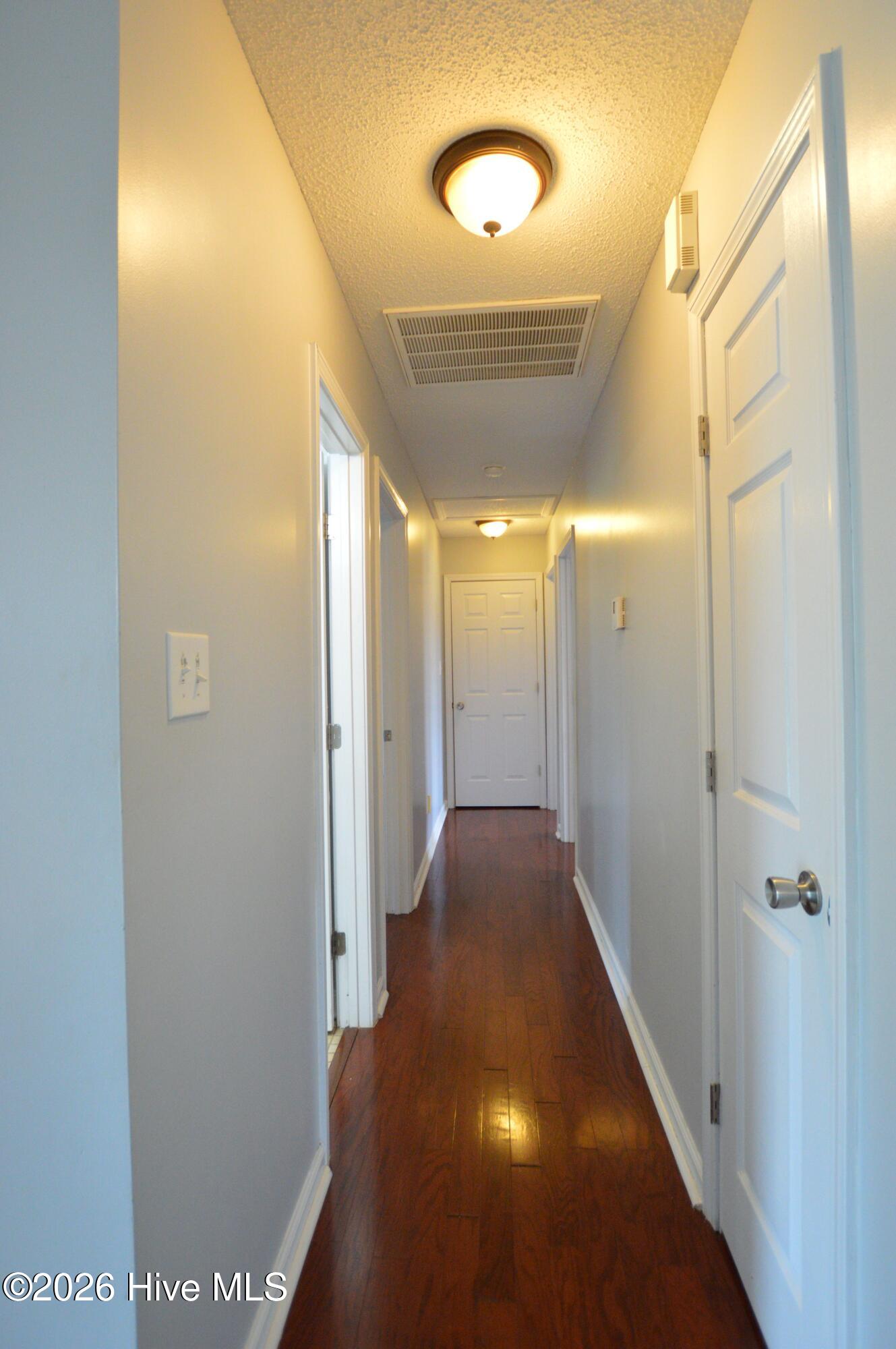 107 Esquire Drive Property Photo 11
