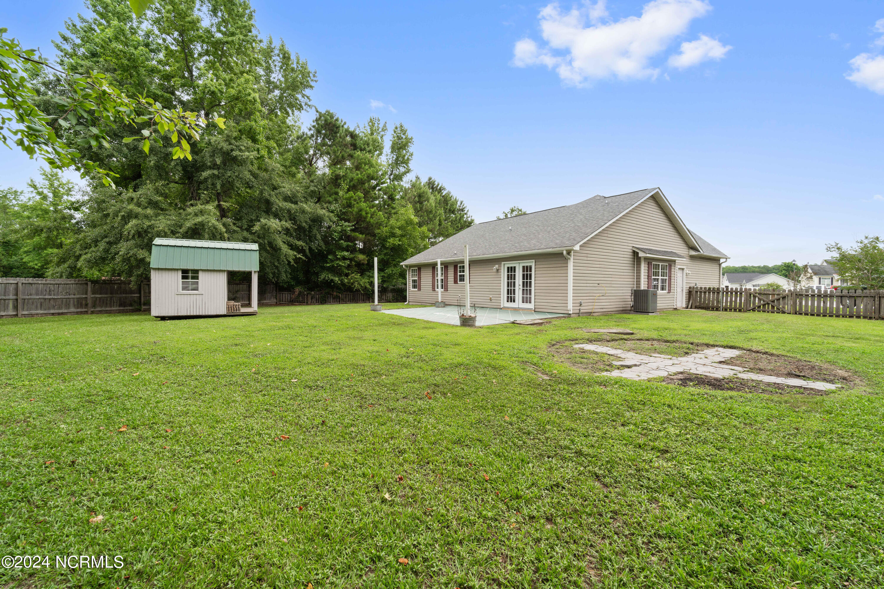 106 Cona Court Property Photo 16