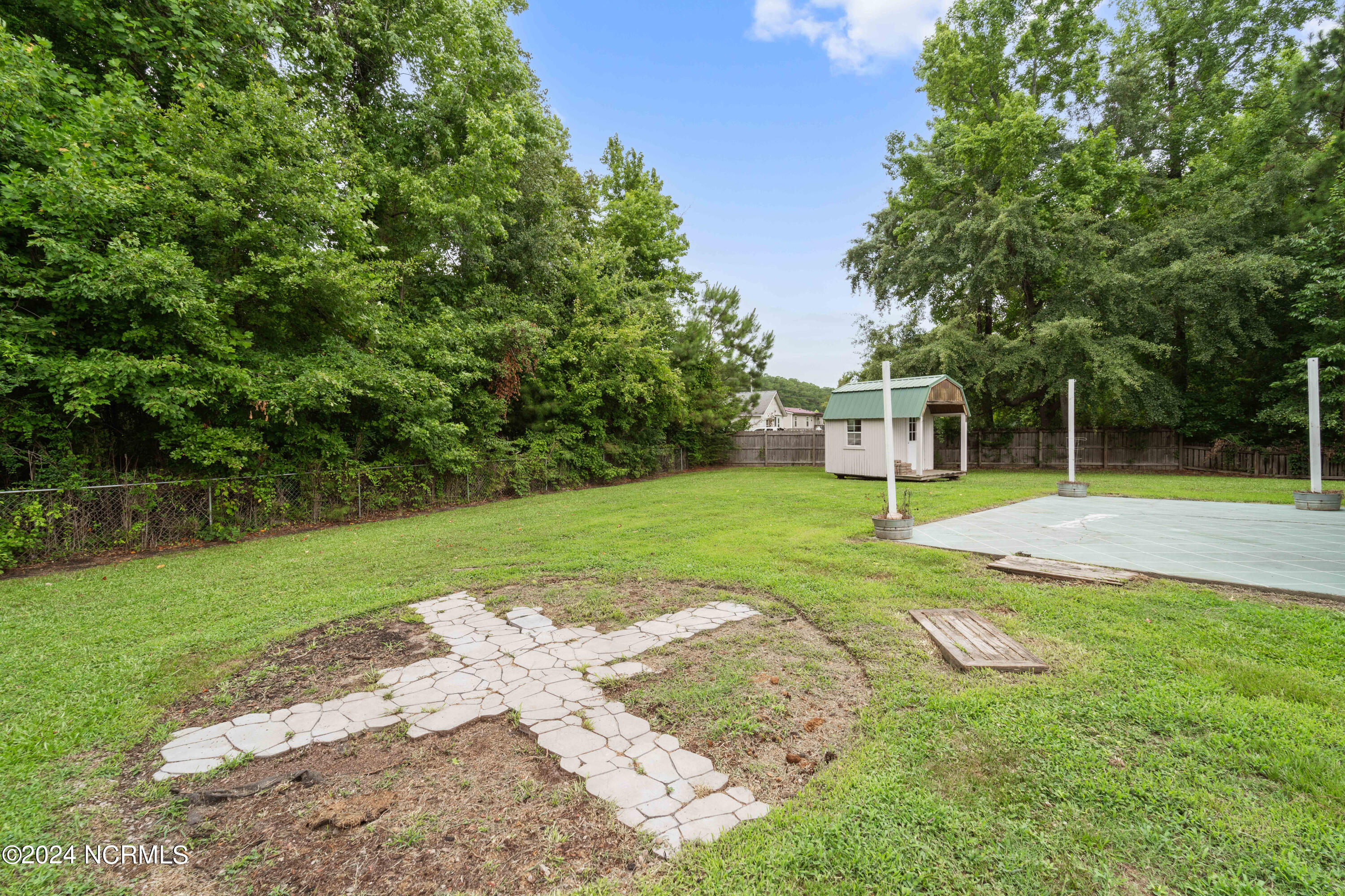 106 Cona Court Property Photo 18
