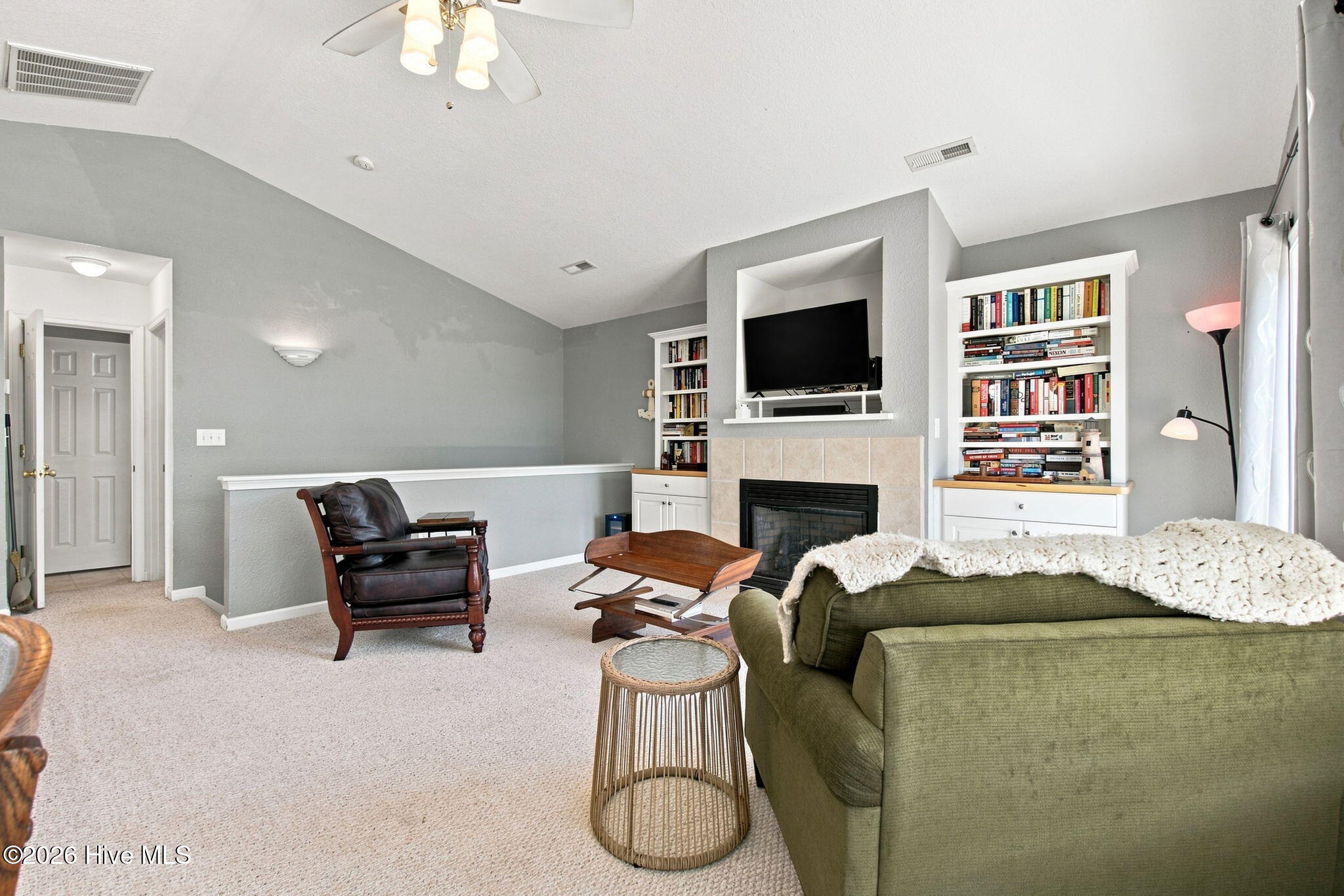 313 Sir Chandler Drive Property Photo 8