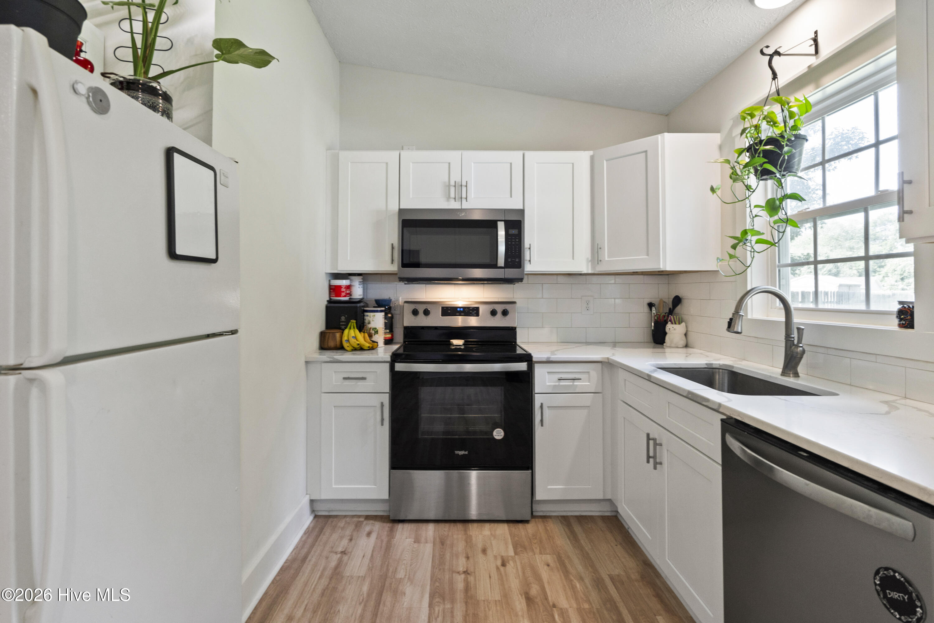 111 Pirates Lane Property Photo 7