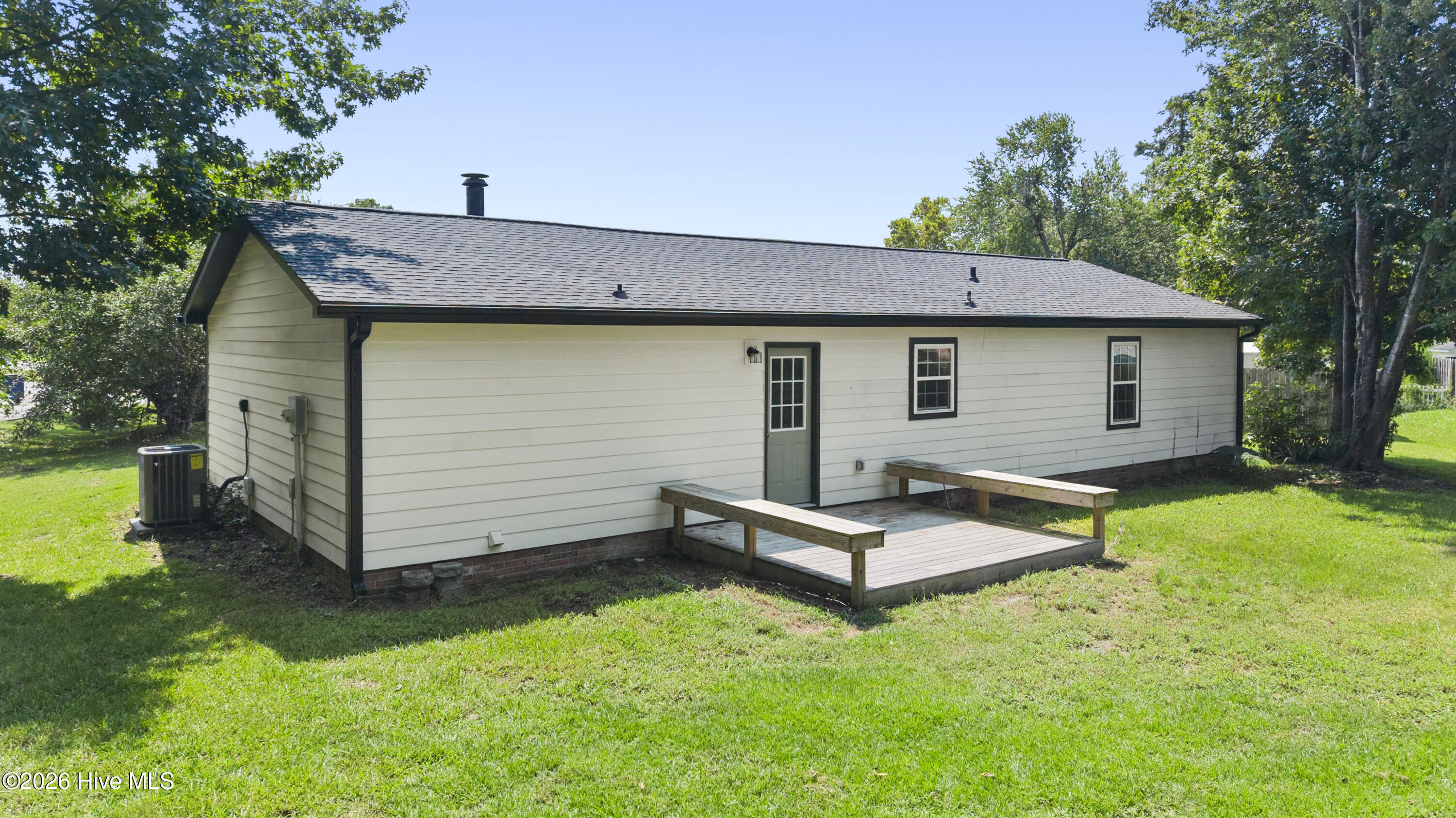 111 Pirates Lane Property Photo 21