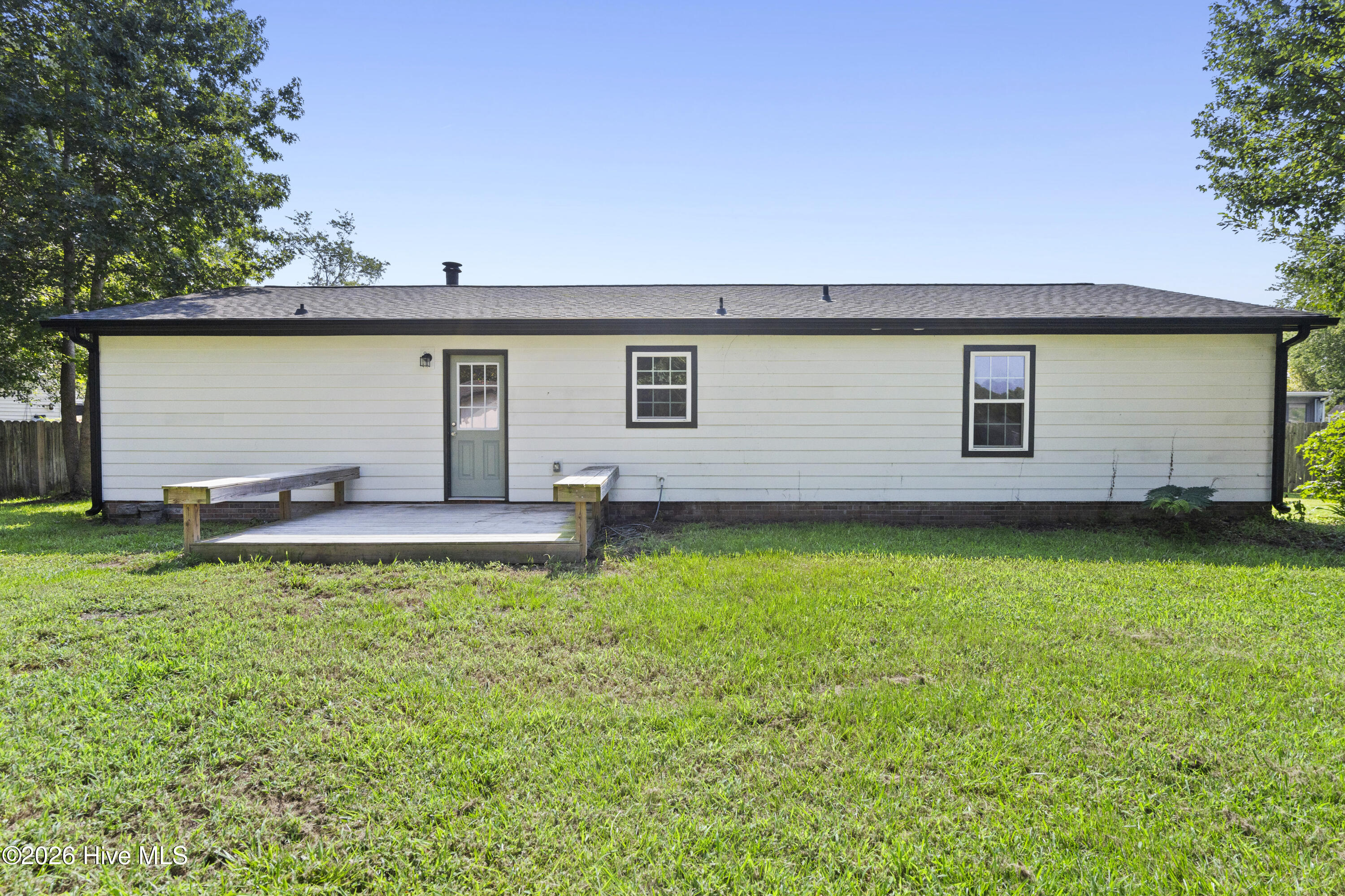 111 Pirates Lane Property Photo 22