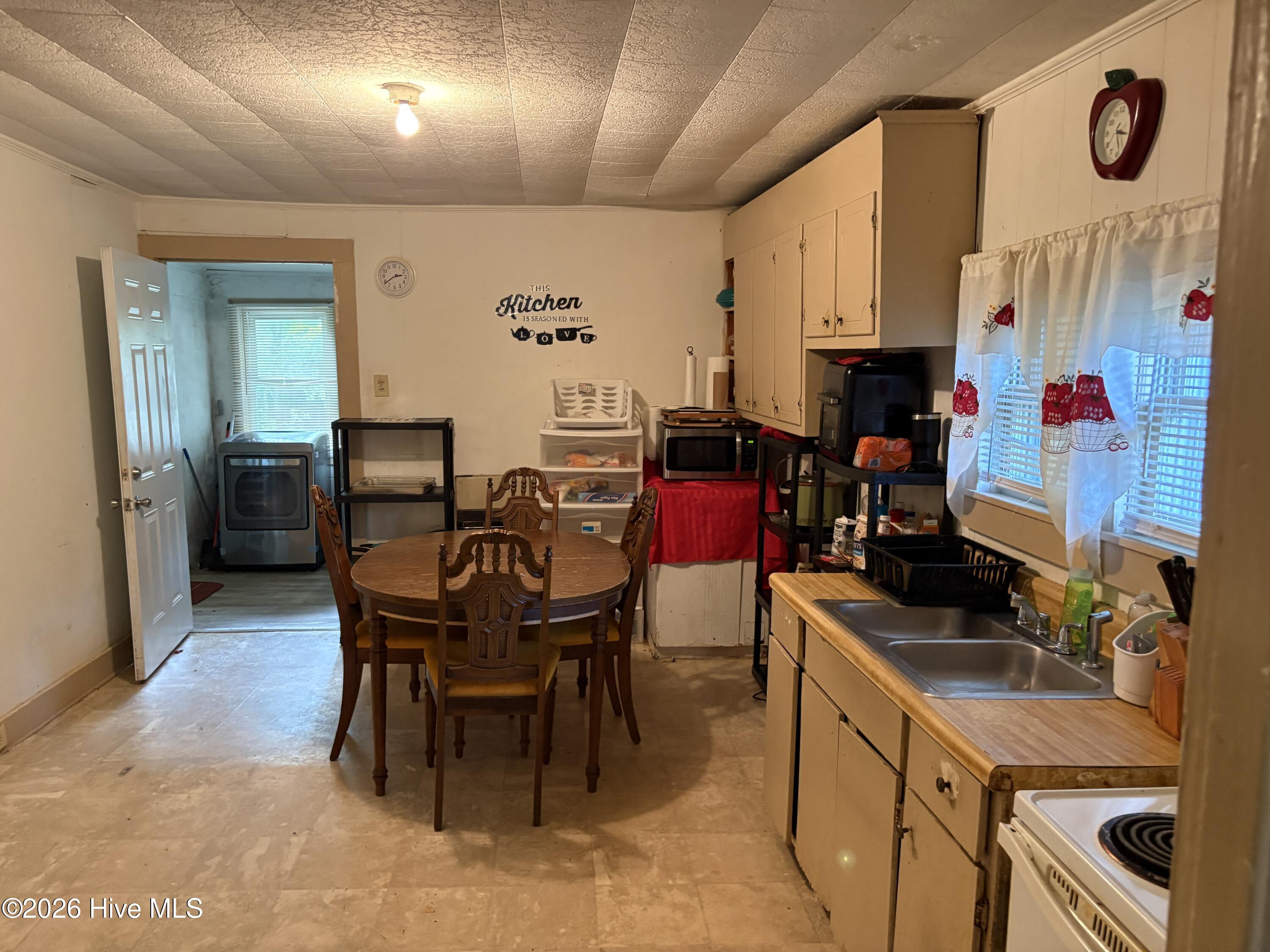 167 Larry Avenue Property Photo 3