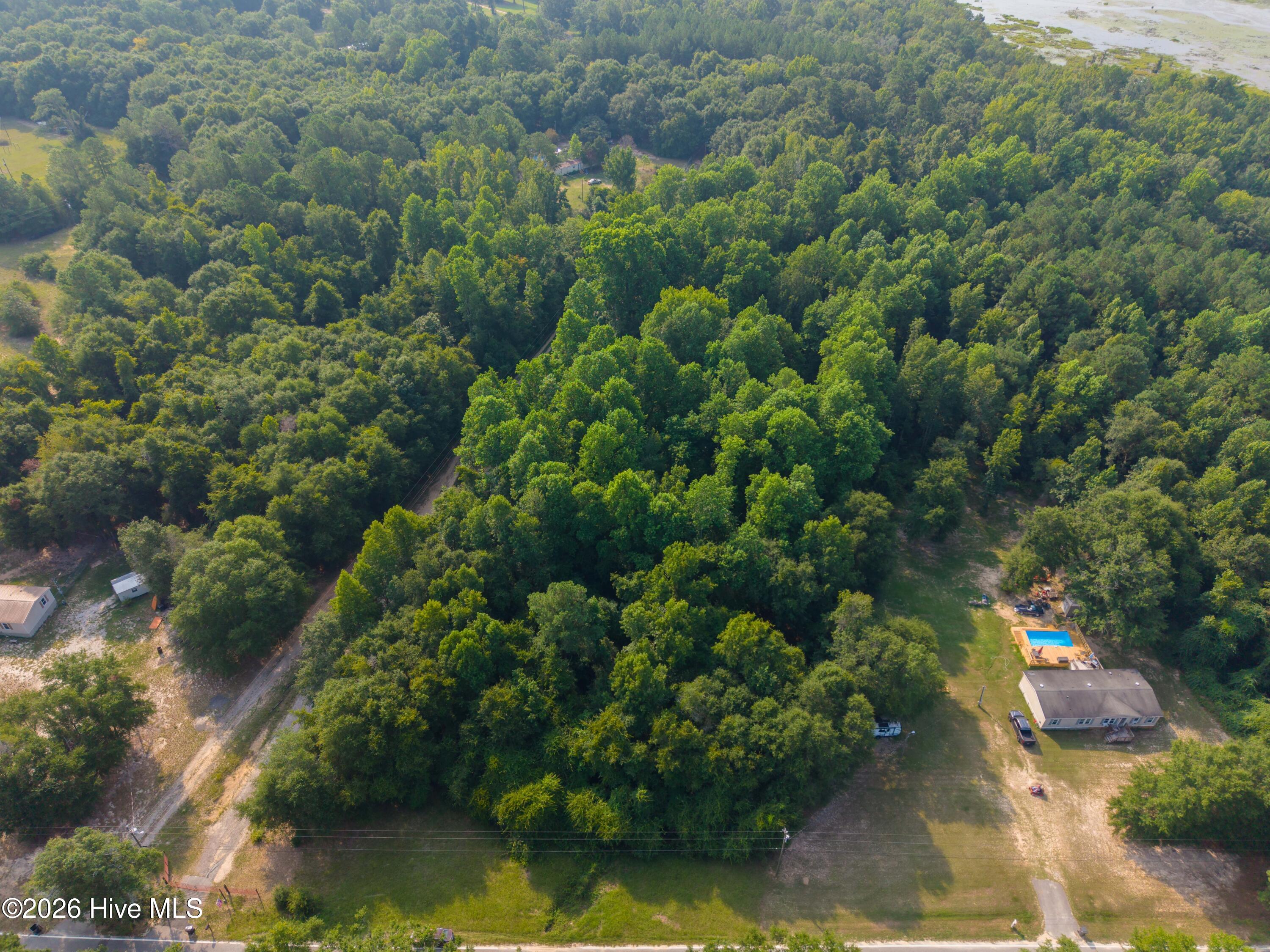 595 Tro Bennock Mill Road Property Photo 3