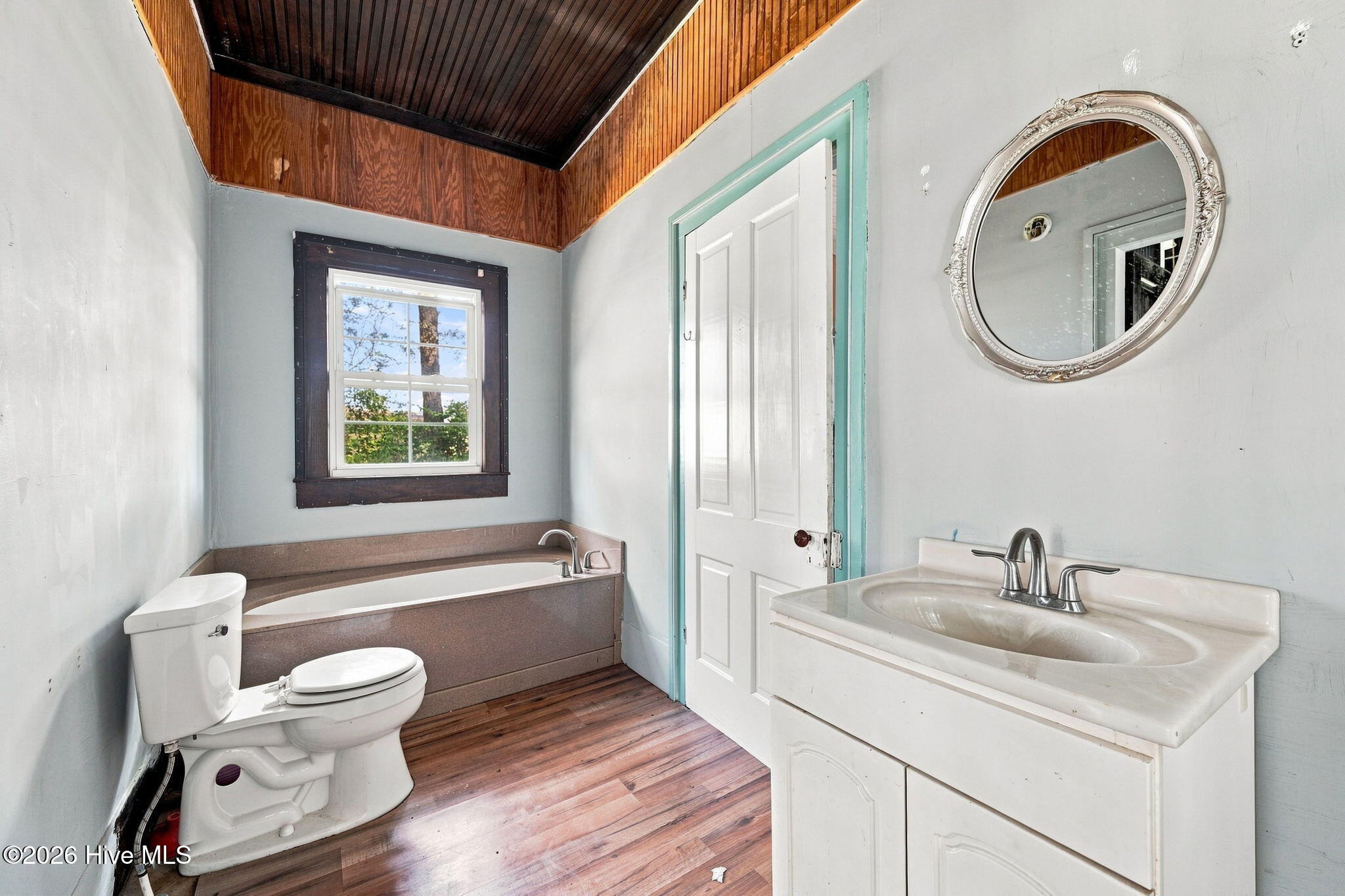 422 Cornwallis Road Property Photo 17
