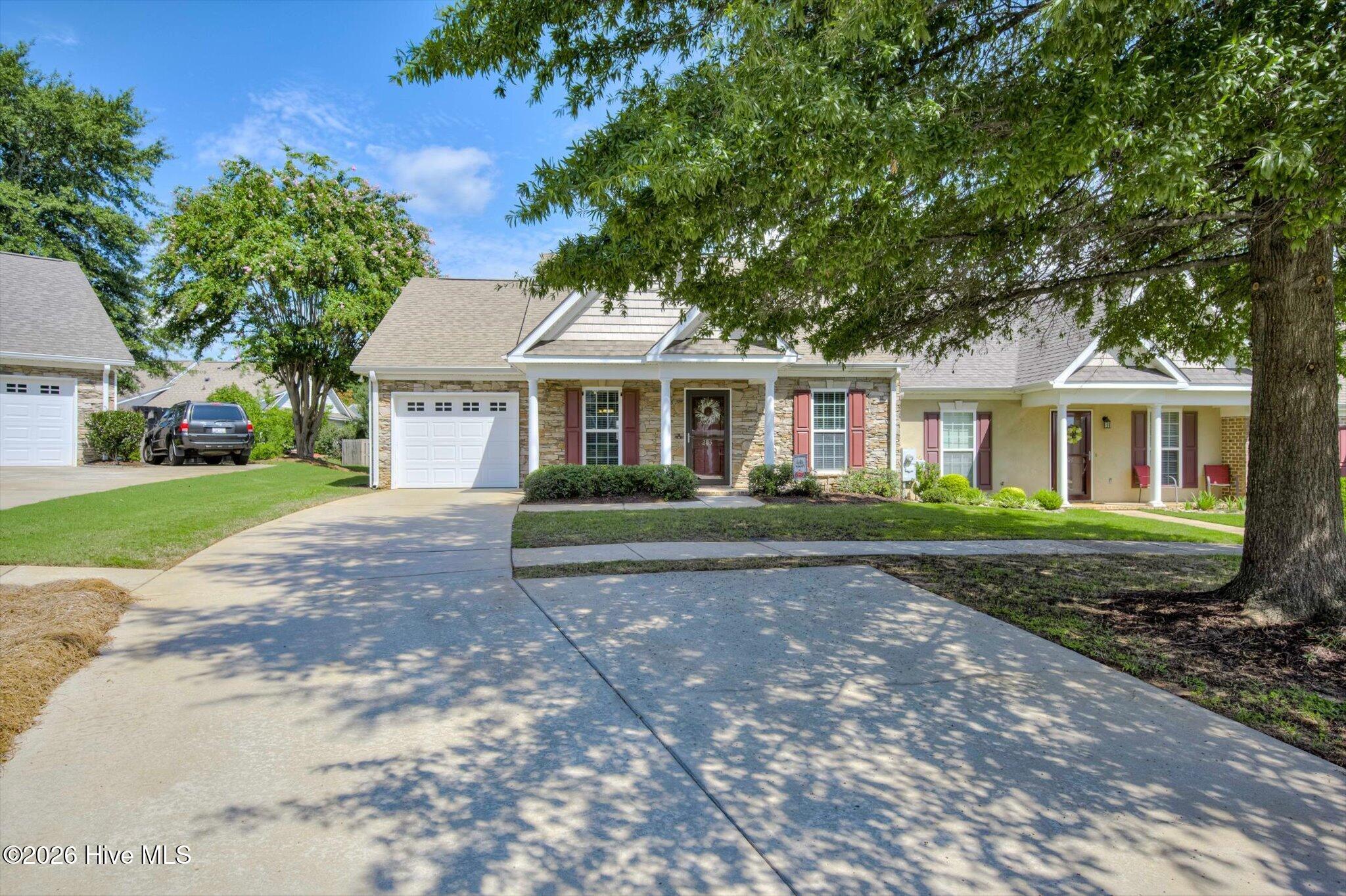 205 Orchard Way Property Photo 3