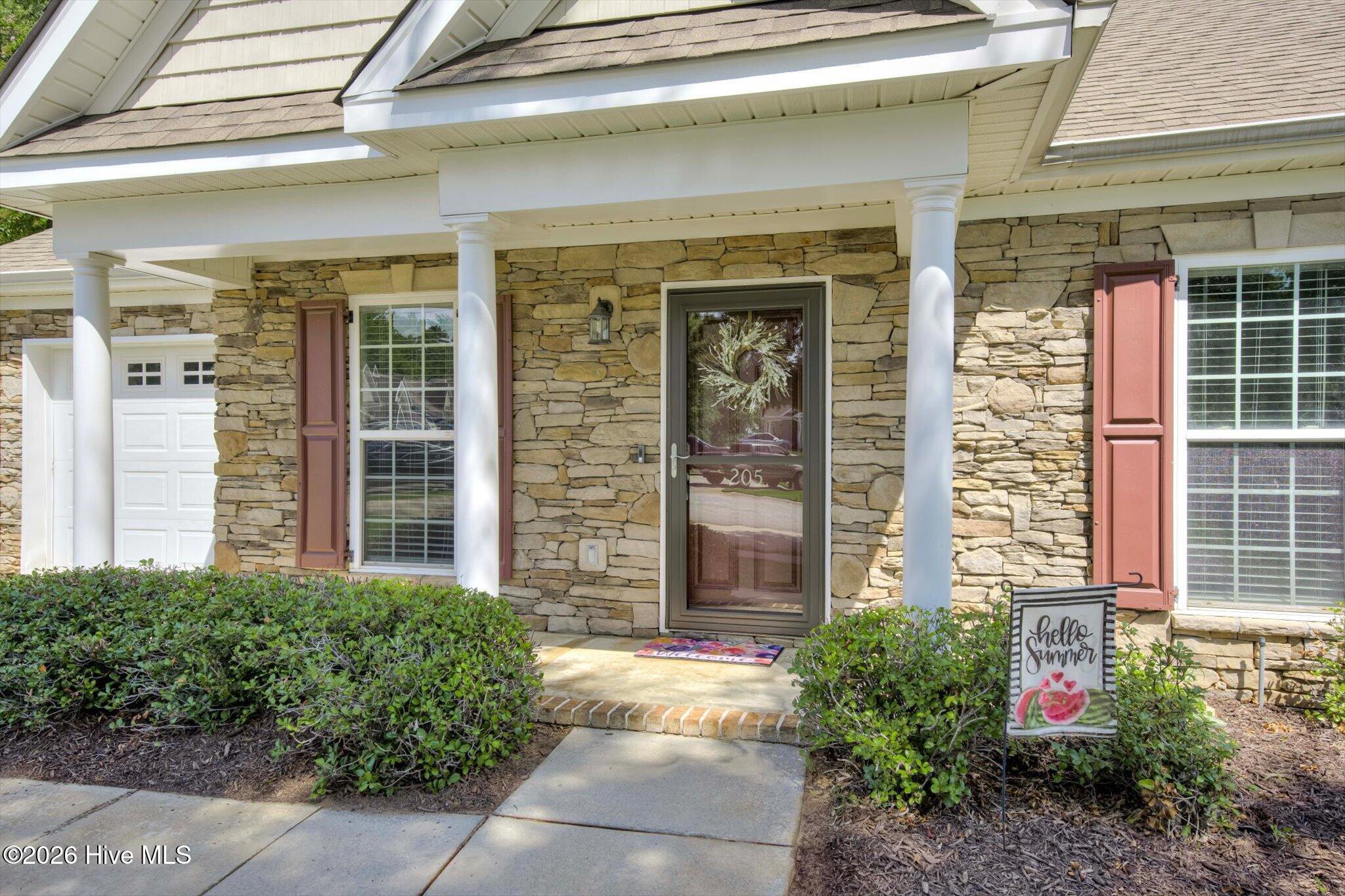 205 Orchard Way Property Photo 5
