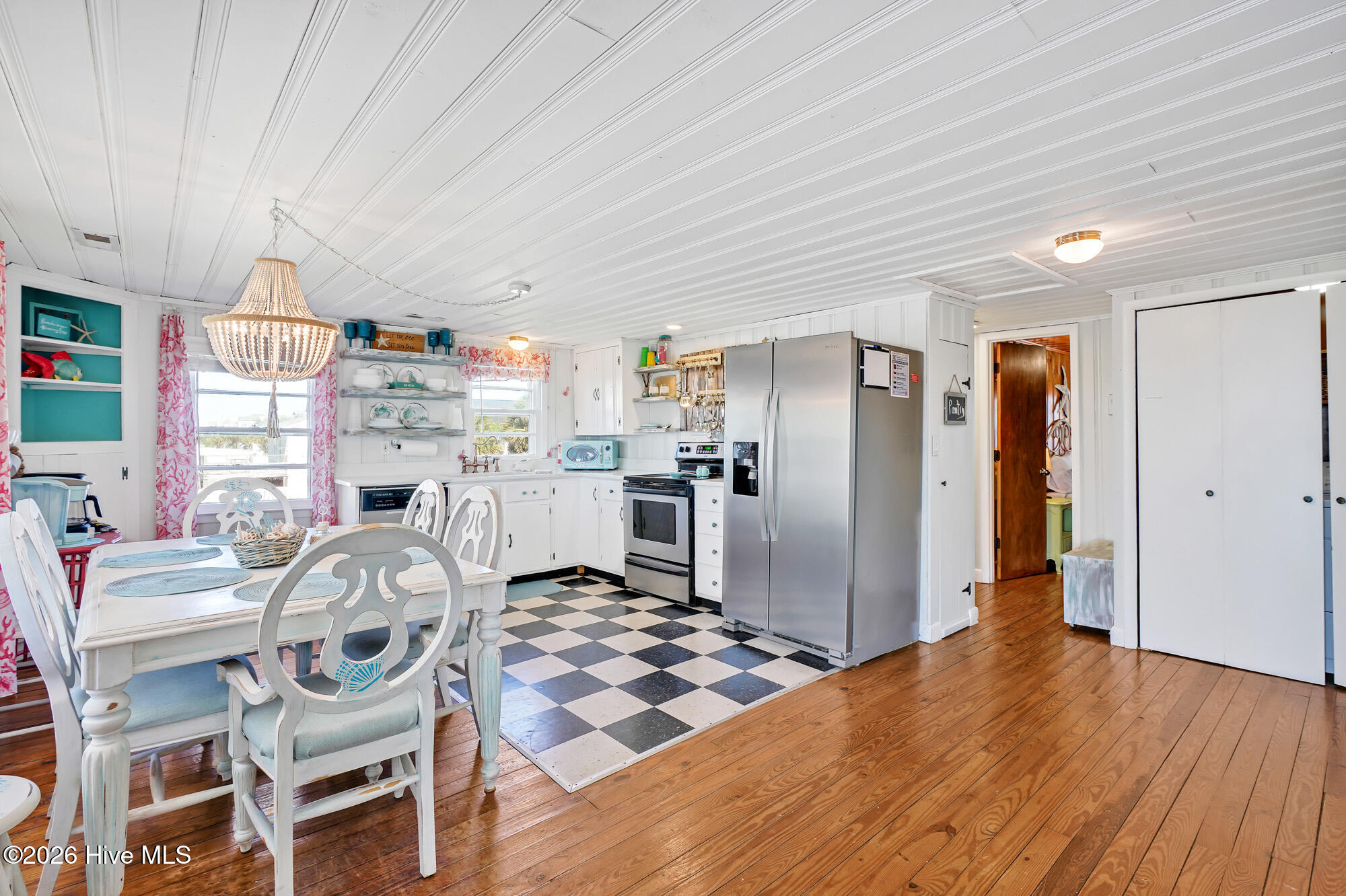 166 Ocean Boulevard W Property Photo 11