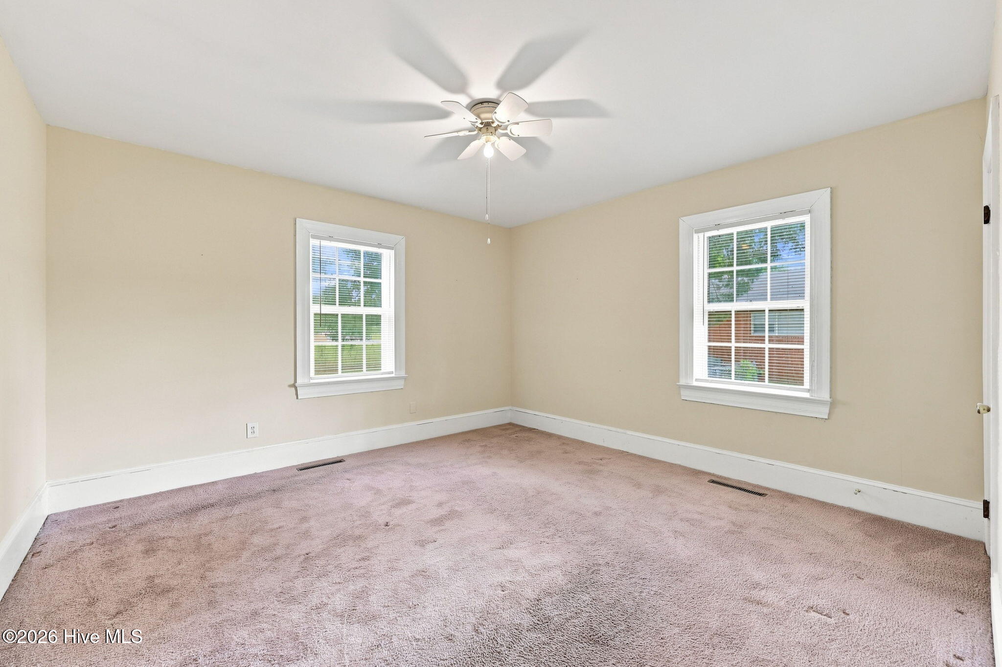 403 N Front Street Property Photo 14