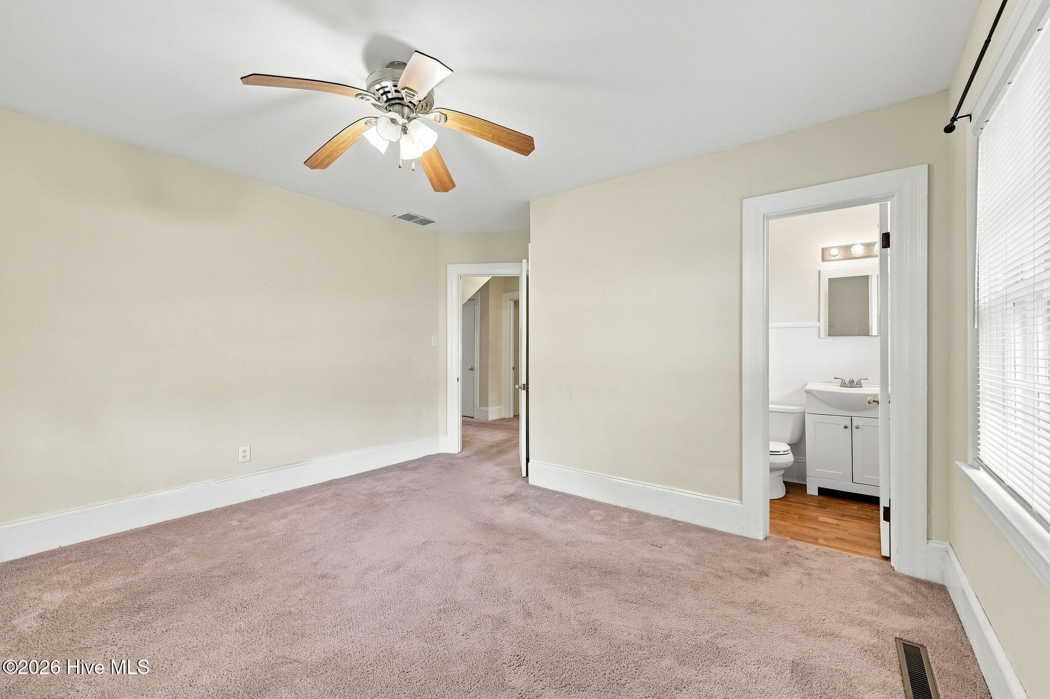 403 N Front Street Property Photo 18